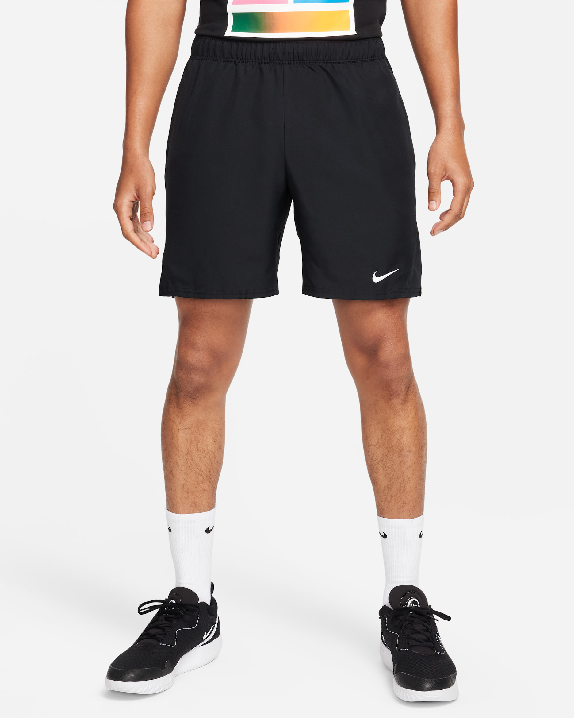 Męskie spodenki tenisowe Dri-FIT NikeCourt Victory 18 cm - Czerń/Biel