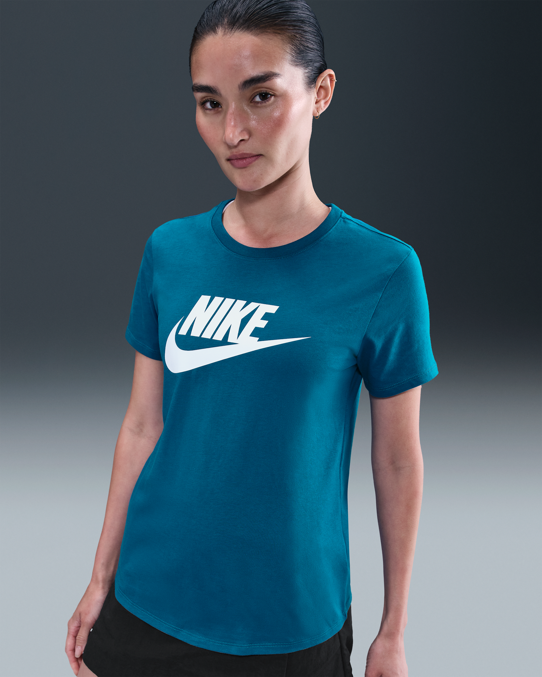 Nike Sportswear Essentials 女款標誌 T 恤 - Green Abyss/白色
