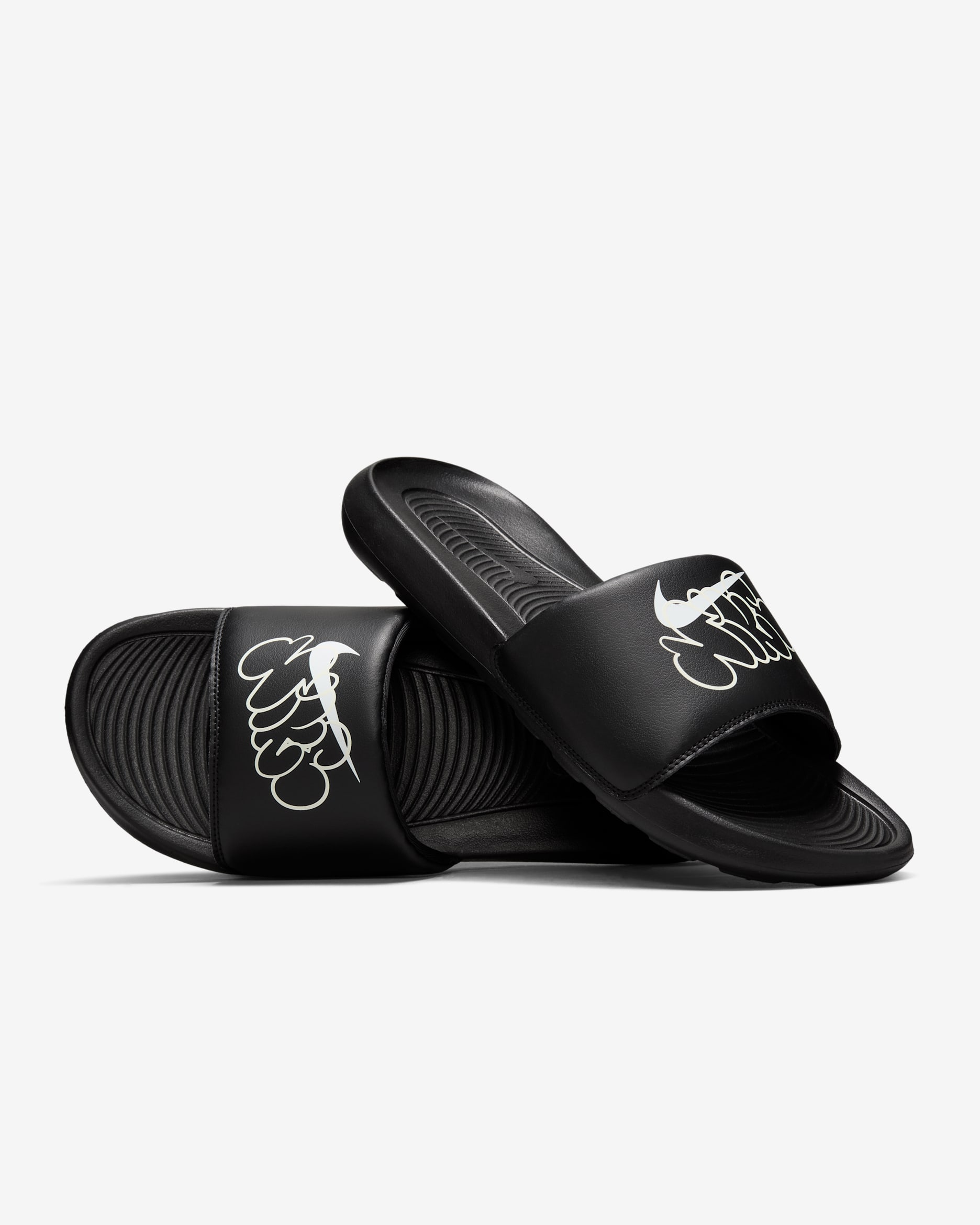 รองเท้าแตะผู้ชายแบบสวม Nike Victori One - ดำ/Sail/ขาว