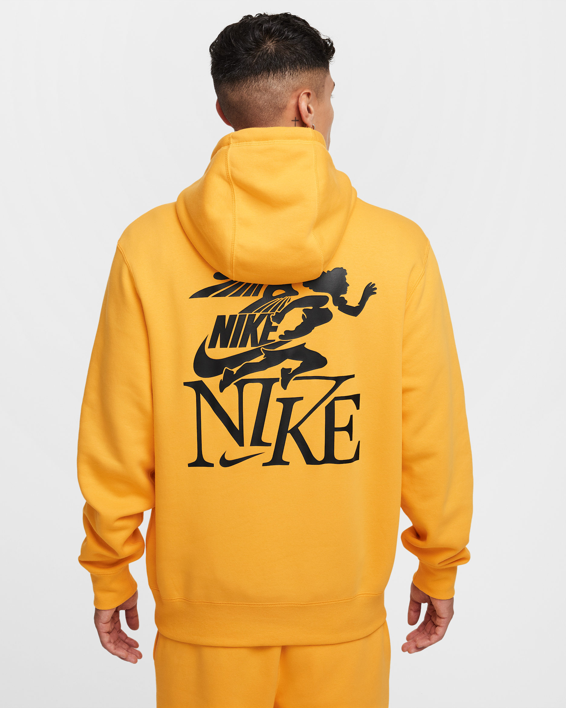 Nike Sportswear Club Men's Hoodie - University Gold/University Gold/Black