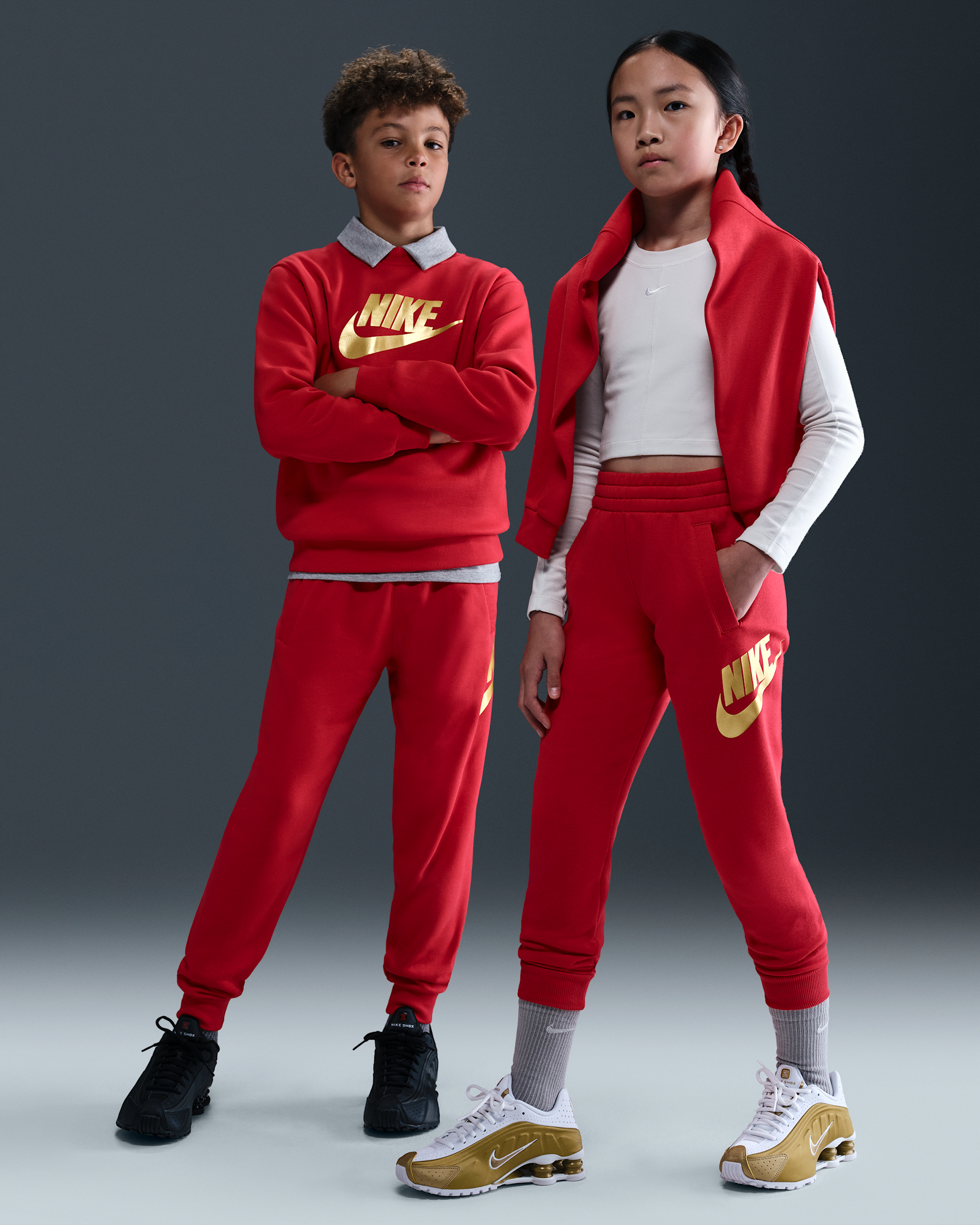 Nike Sportswear Club Fleece Big Kids' Joggers - University Red/Metallic Gold