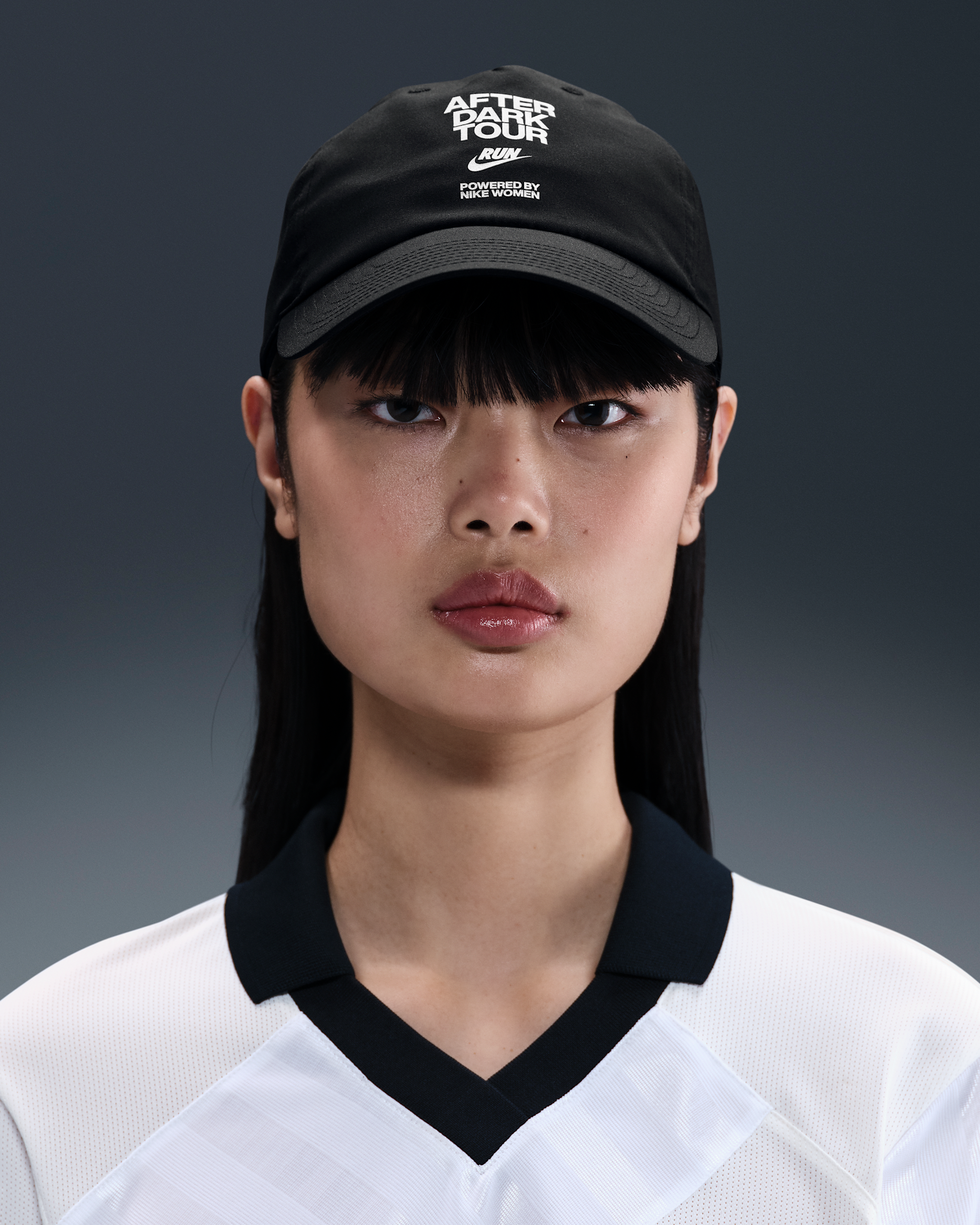 Nike After Dark Tour Dri-FIT unstrukturierte Club-Cap - Schwarz/Reflective Silver