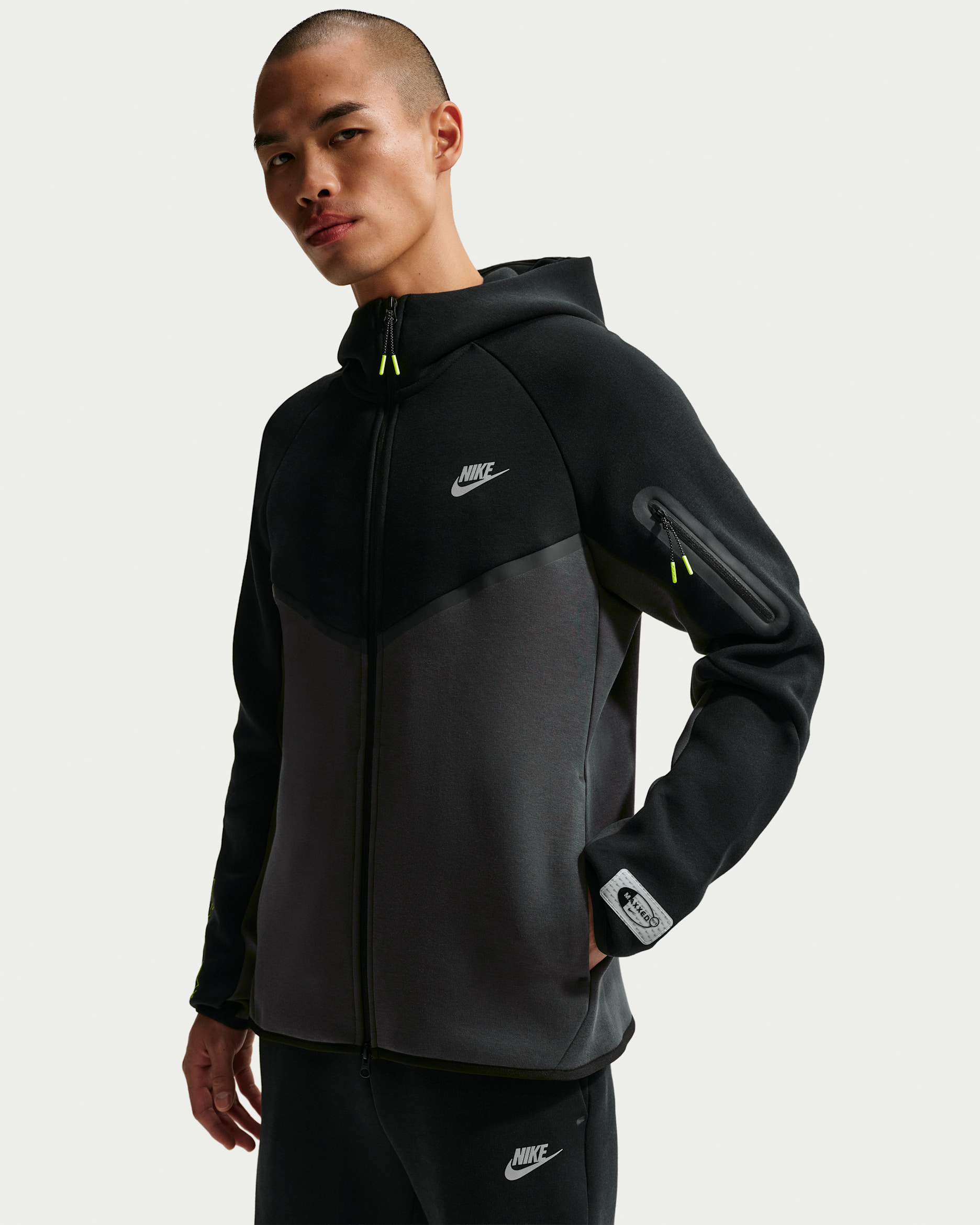 Nike Tech Jaqueta Windrunner amb cremallera completa de teixit Fleece - Home - Negre/Dark Smoke Grey/Neon Yellow