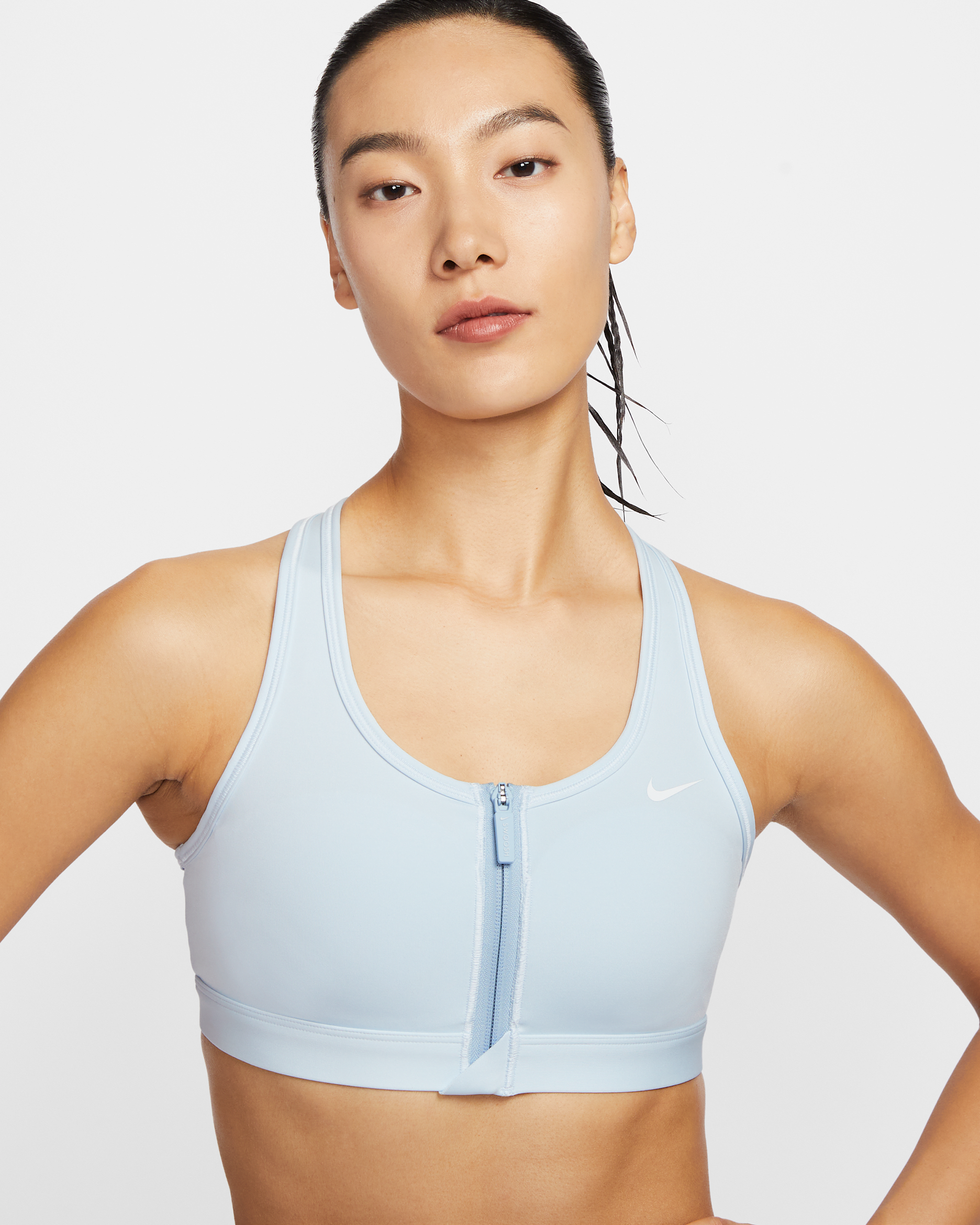 나이키 스우시 프런트 지퍼 여성 미디엄 서포트 패드 스포츠 브라 - 블루 틴트/화이트