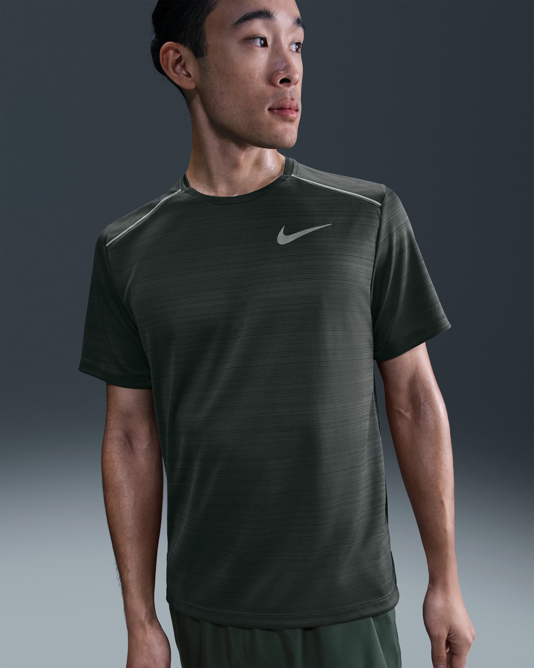 ナイキ Dri-FIT マイラー メンズ ショートスリーブ ランニングトップ - ビンテージグリーン/ヘザー