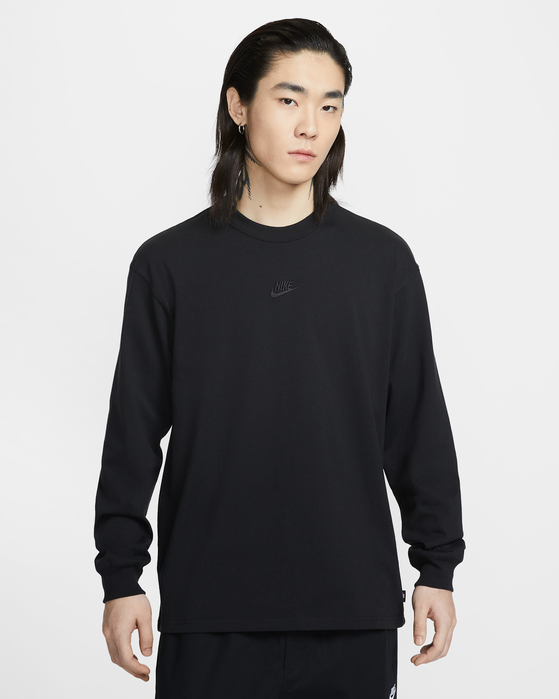 Nike Sportswear Premium Essentials Men's Long-Sleeve T-Shirt - Black