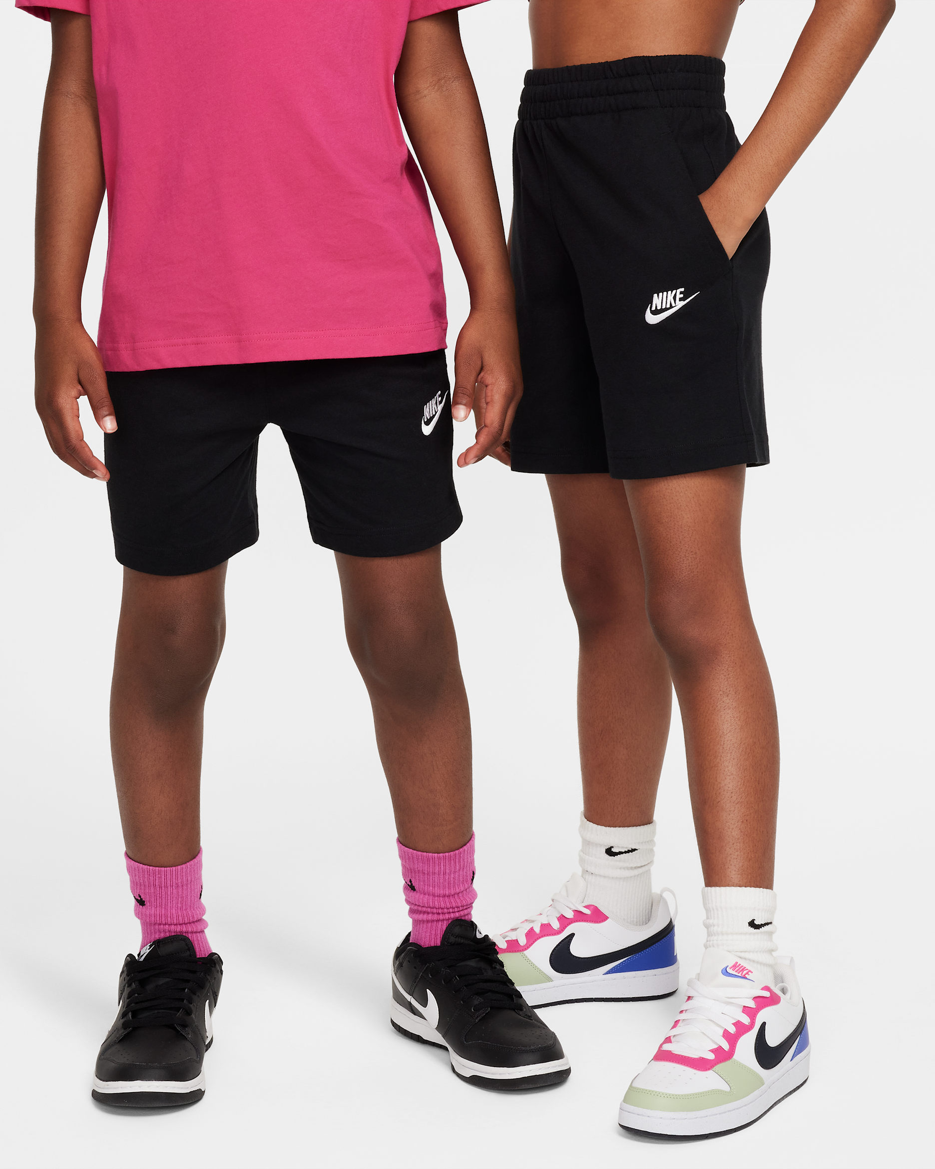 Nike Sportswear Club Strickshorts (ca. 15 cm; ältere Kinder) - Schwarz/Weiß