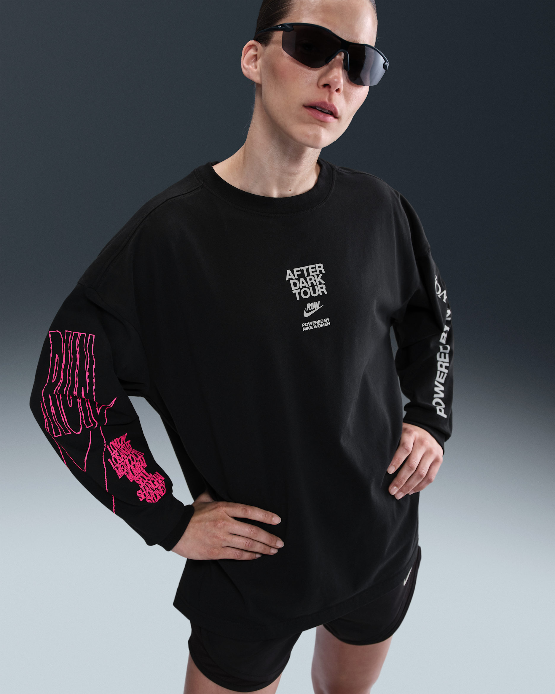 Långärmad t-shirt i oversize-modell Nike After Dark Tour med tryck för kvinnor - Svart