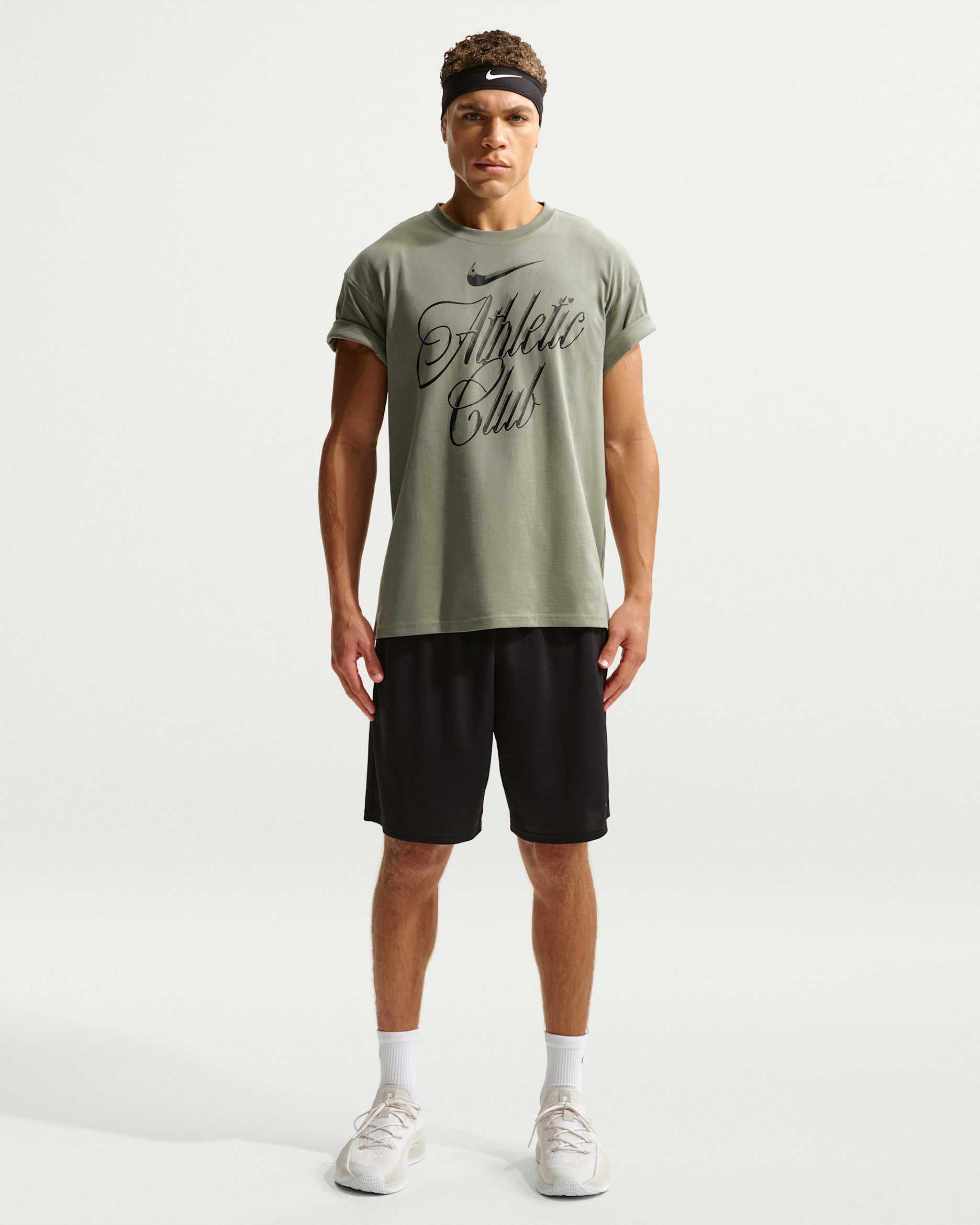 Nike Trainingsshorts (Herren, ca. 23 cm) - Schwarz/Weiß