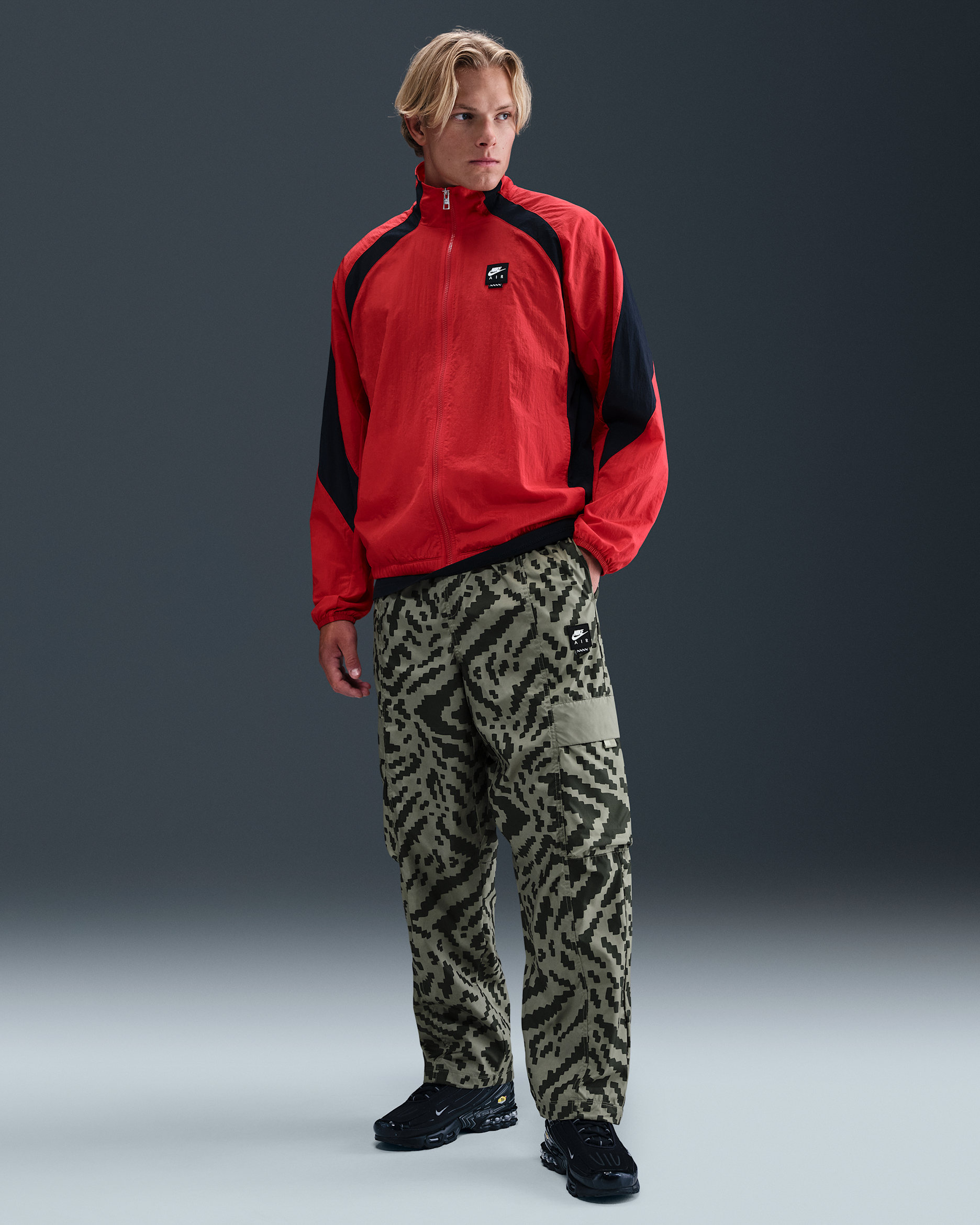 Nike Air Men's Woven Cargo Pants - Light Army/Light Army/Black