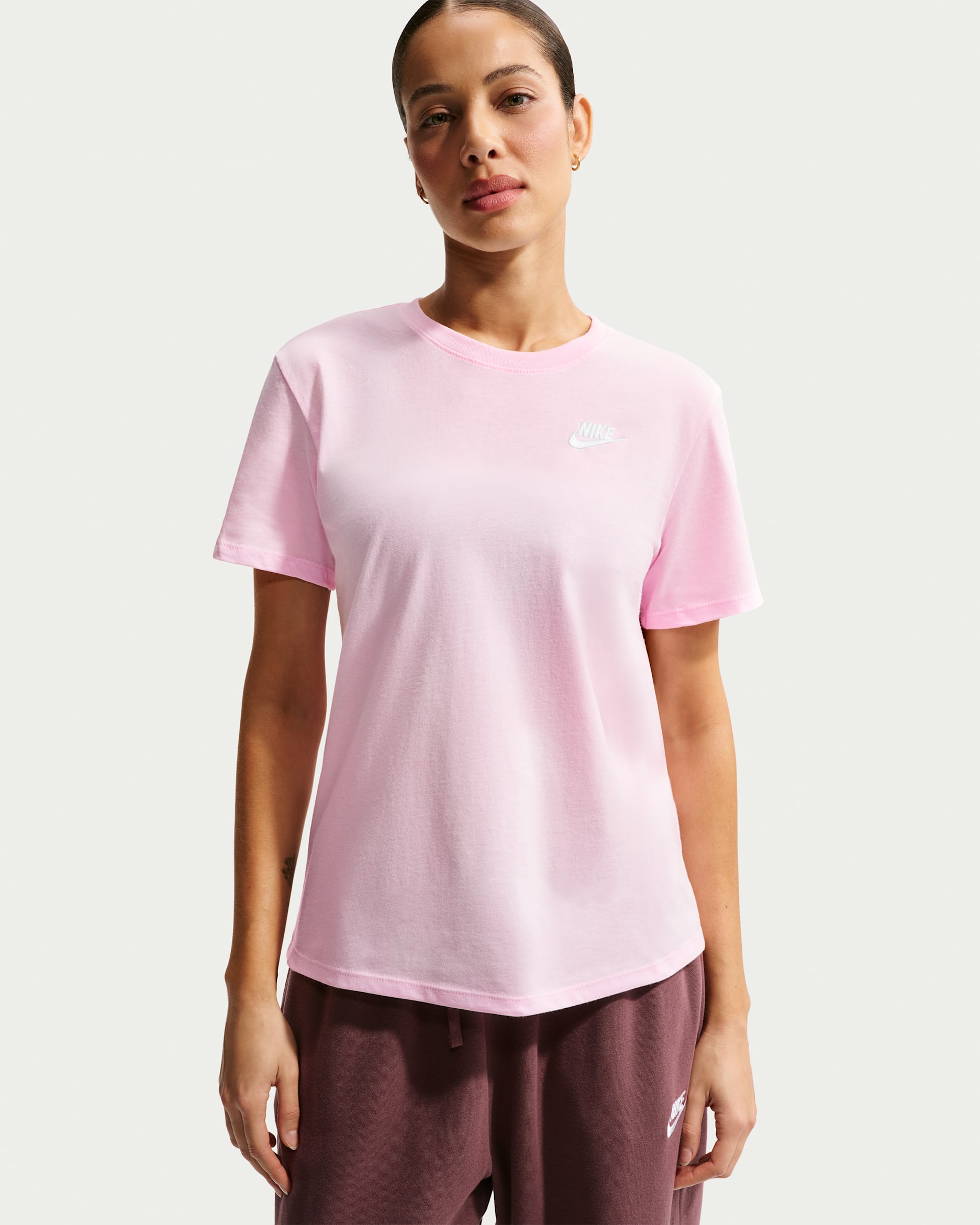 Nike Sportswear Club Essentials Women's T-Shirt - Pink Foam/White