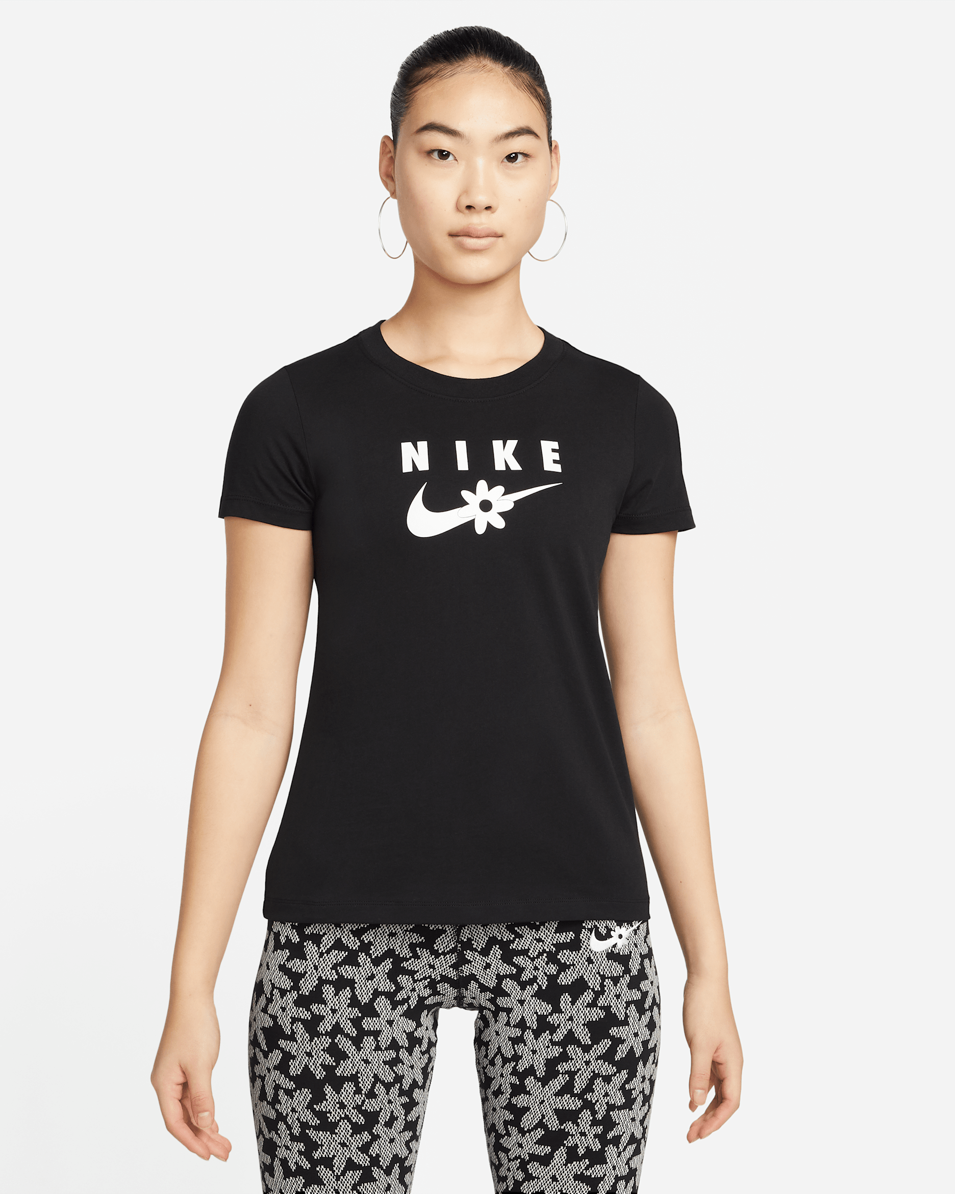 Nike Sportswear Women's T-Shirt - Black