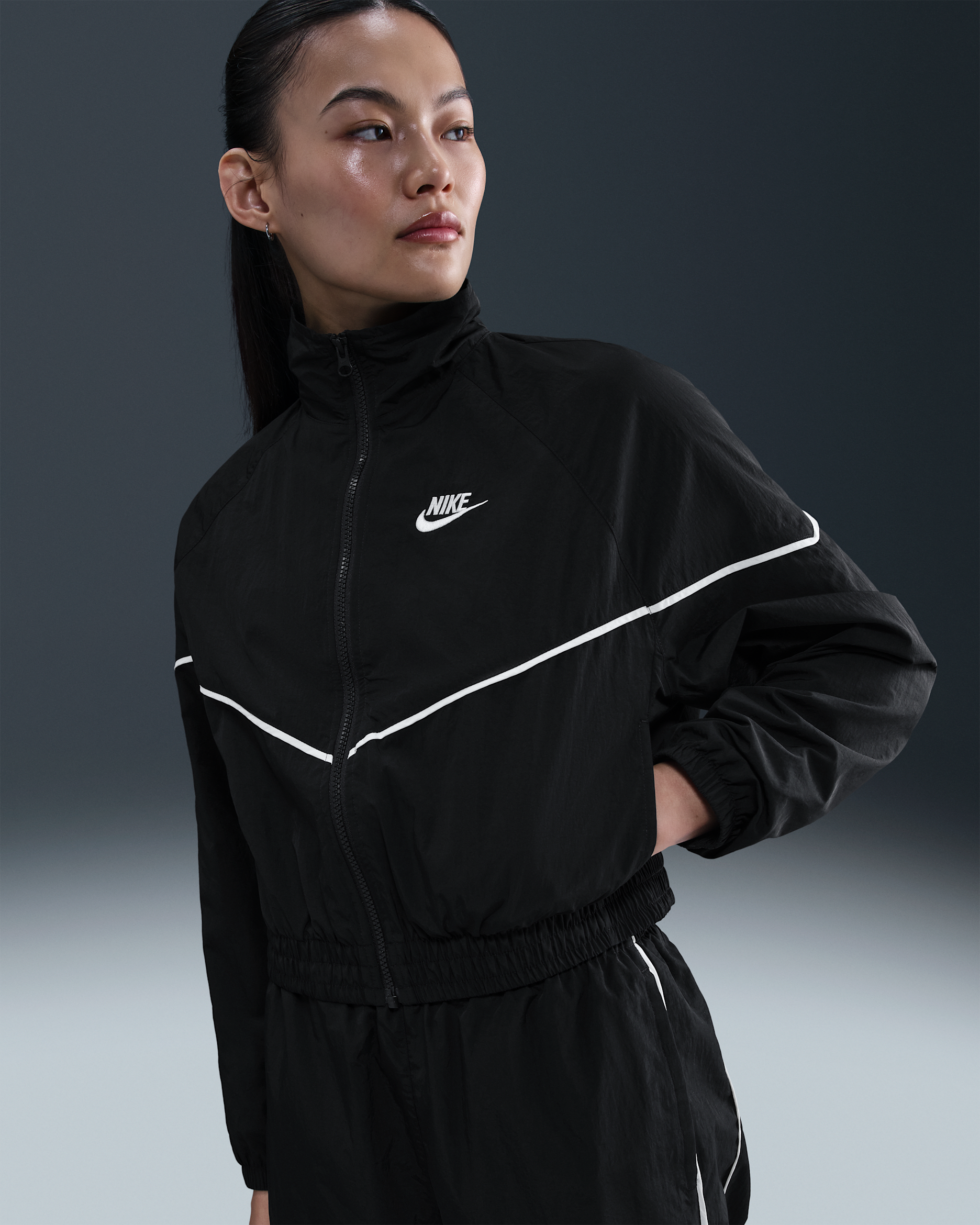 Nike Sportswear Windrunner Women's Woven Jacket - Black/Sail/Sail