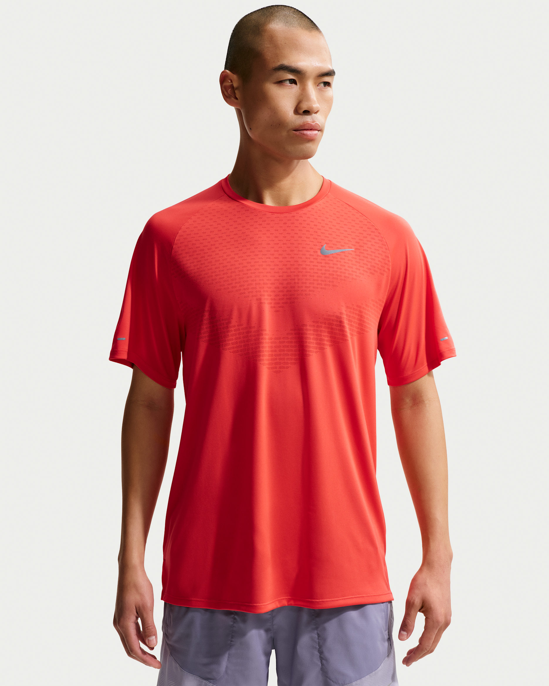 나이키 스트라이드 남성 드라이 핏 ADV 반팔 러닝 탑 - 라이트 크림슨
