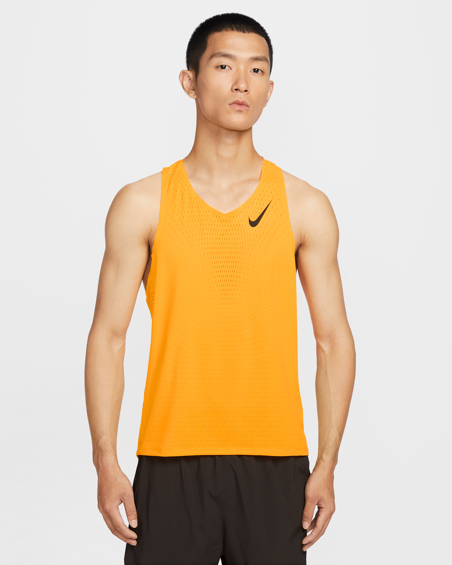 Nike AeroSwift 男款 Dri-FIT ADV 跑步無袖上衣 - Laser Orange/黑色