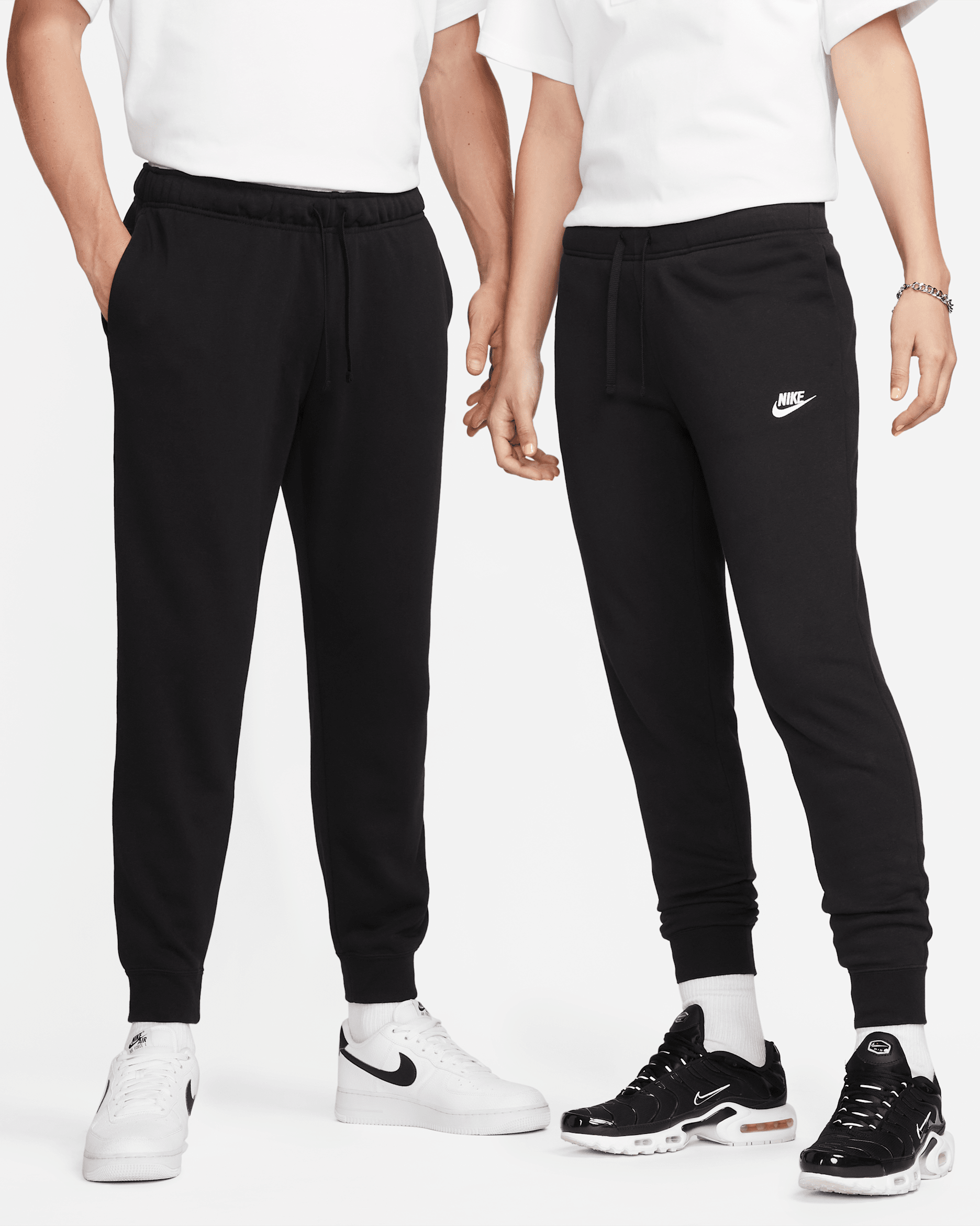 Nike Sportswear Club Fleece Women's Mid-Rise Joggers - Black/White