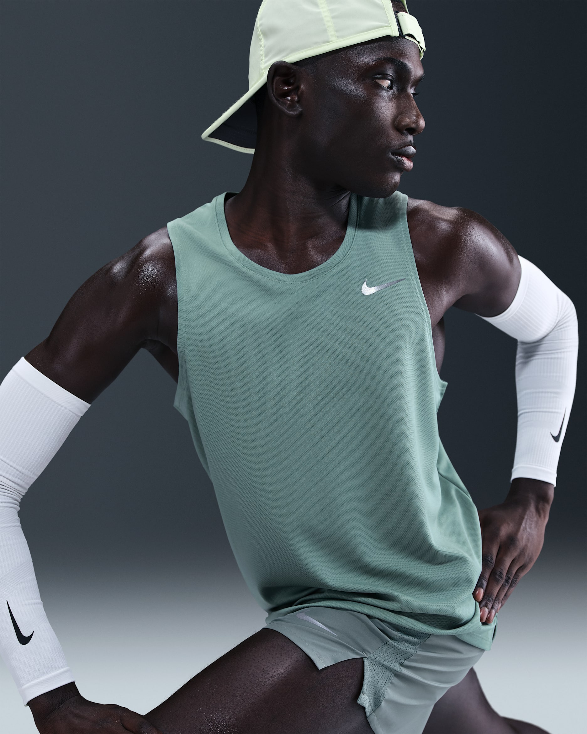 Nike Miler Men's Dri-FIT Running Tank Top