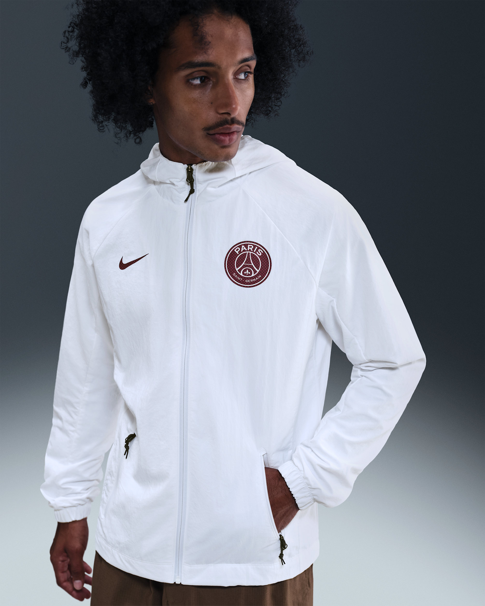 Paris Saint-Germain AWF Men's Nike Football Woven Jacket - White/University Red