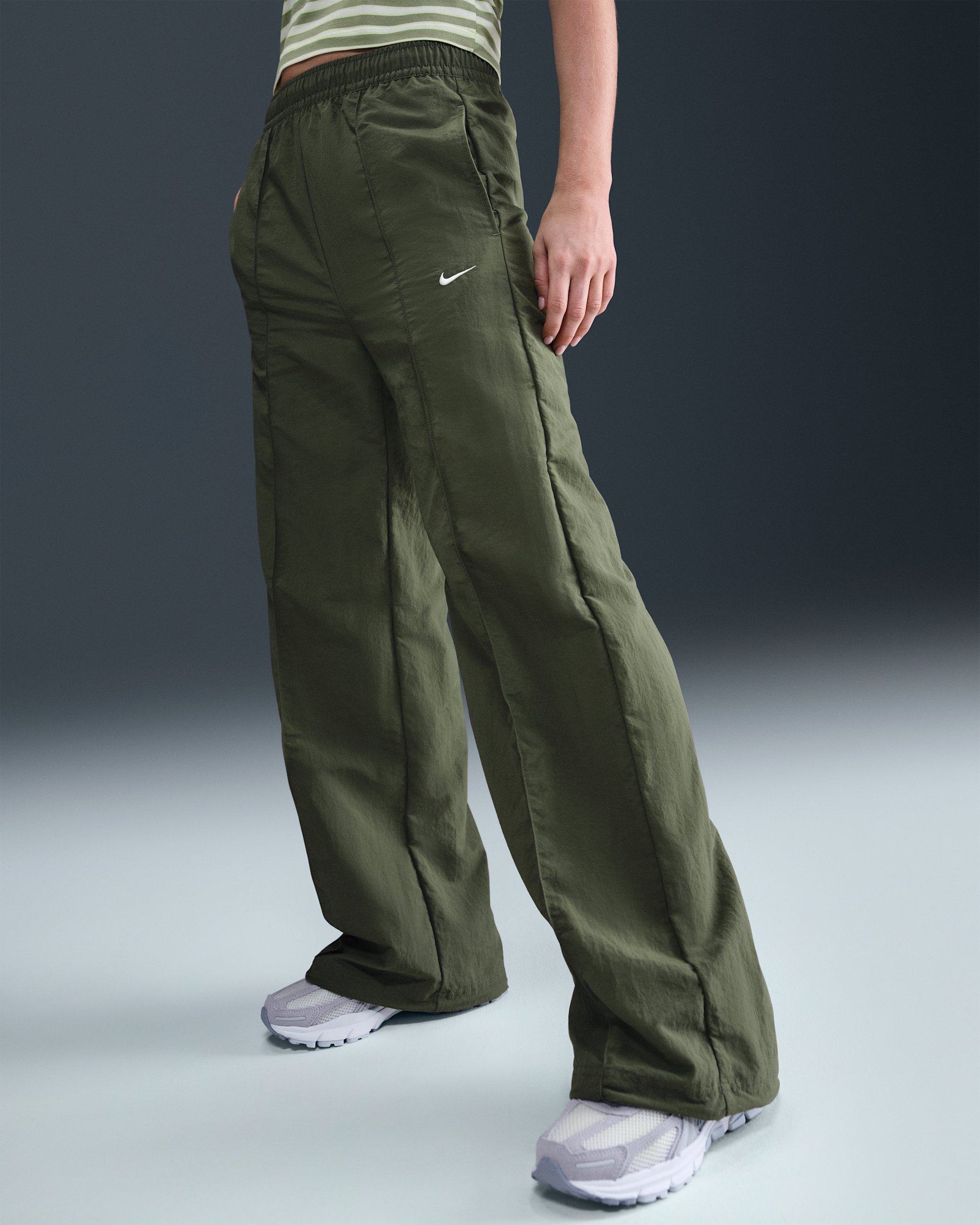 Nike Sportswear Everything Wovens Women's Mid-Rise Open-Hem Pants
