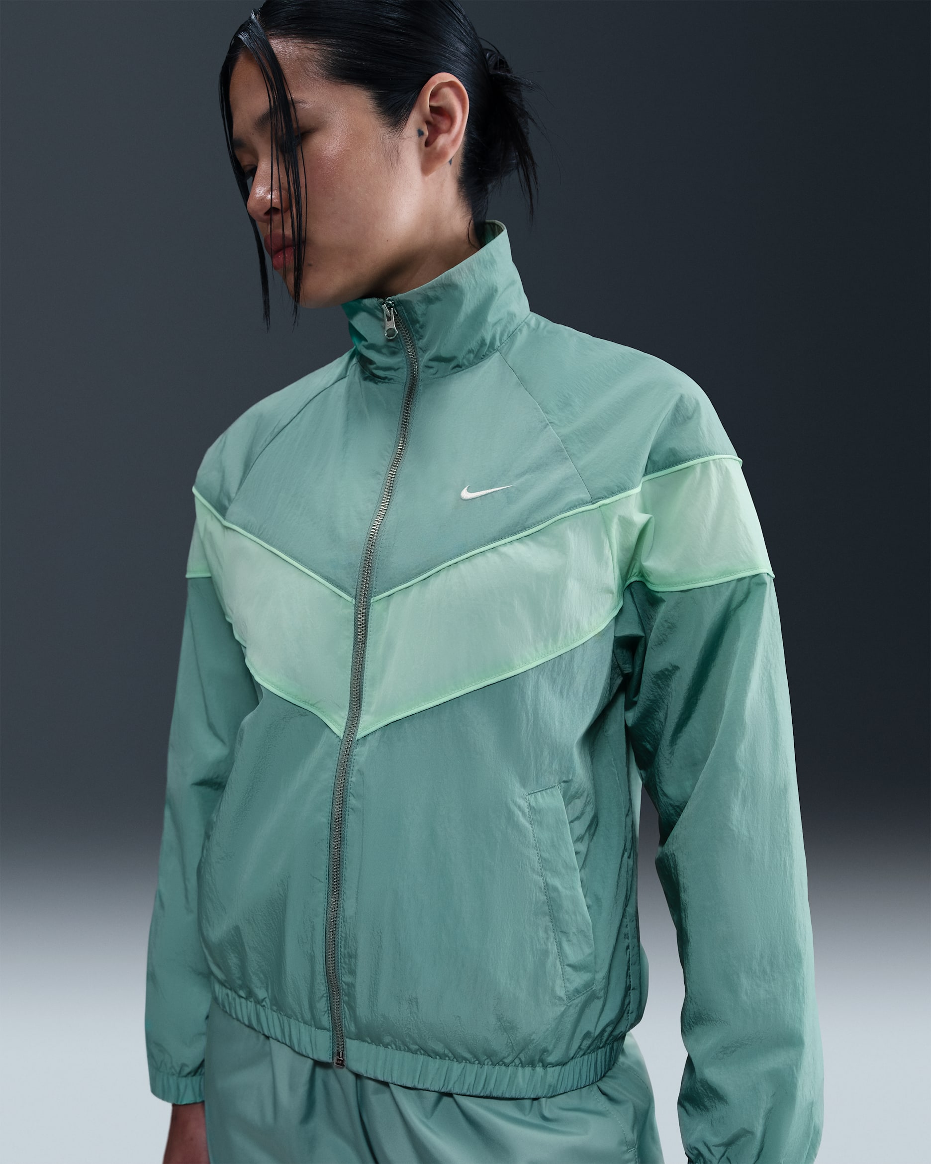 Nike Windrunner Women's Loose UV Woven Full-Zip Jacket - Cannon/Mint Foam/Mint Foam/Sail
