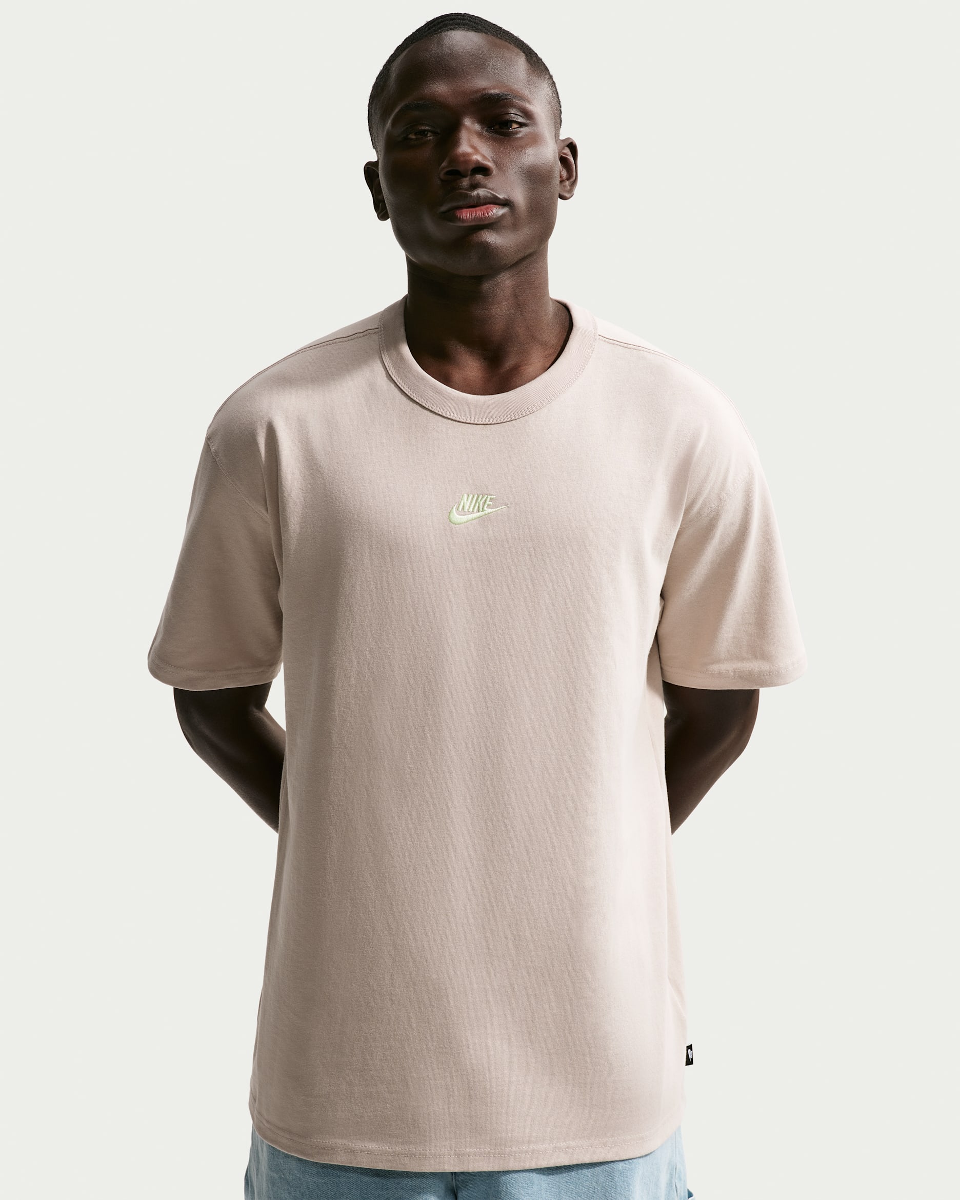 Nike Sportswear Premium Essentials Men's T-Shirt - Cream II