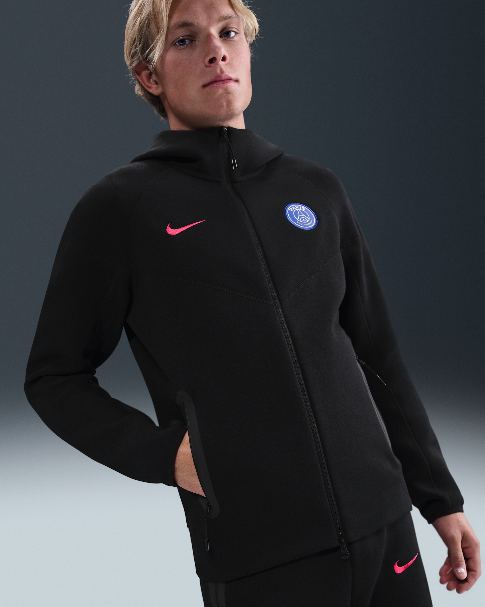 Paris Saint-Germain Tech Windrunner Men's Nike Total 90 Soccer Fleece Hoodie - Black/Global Red