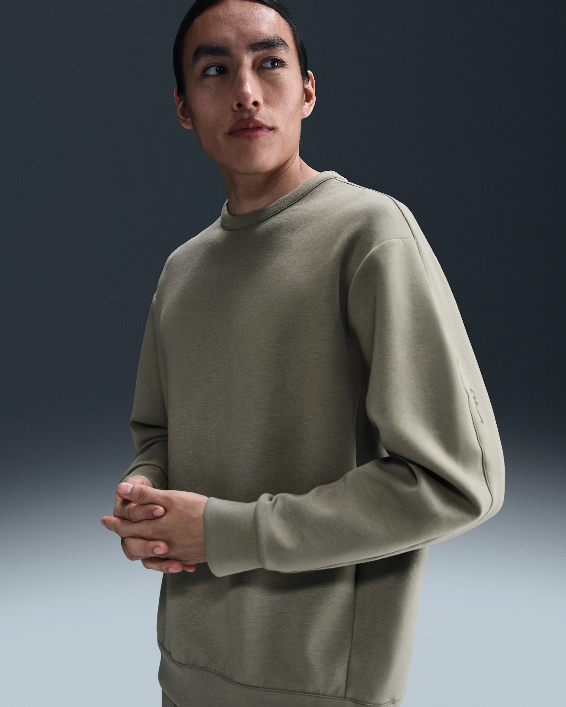 Nike 24.7 ImpossiblySoft Men's Dri-FIT Crew - Light Army/Steel Green
