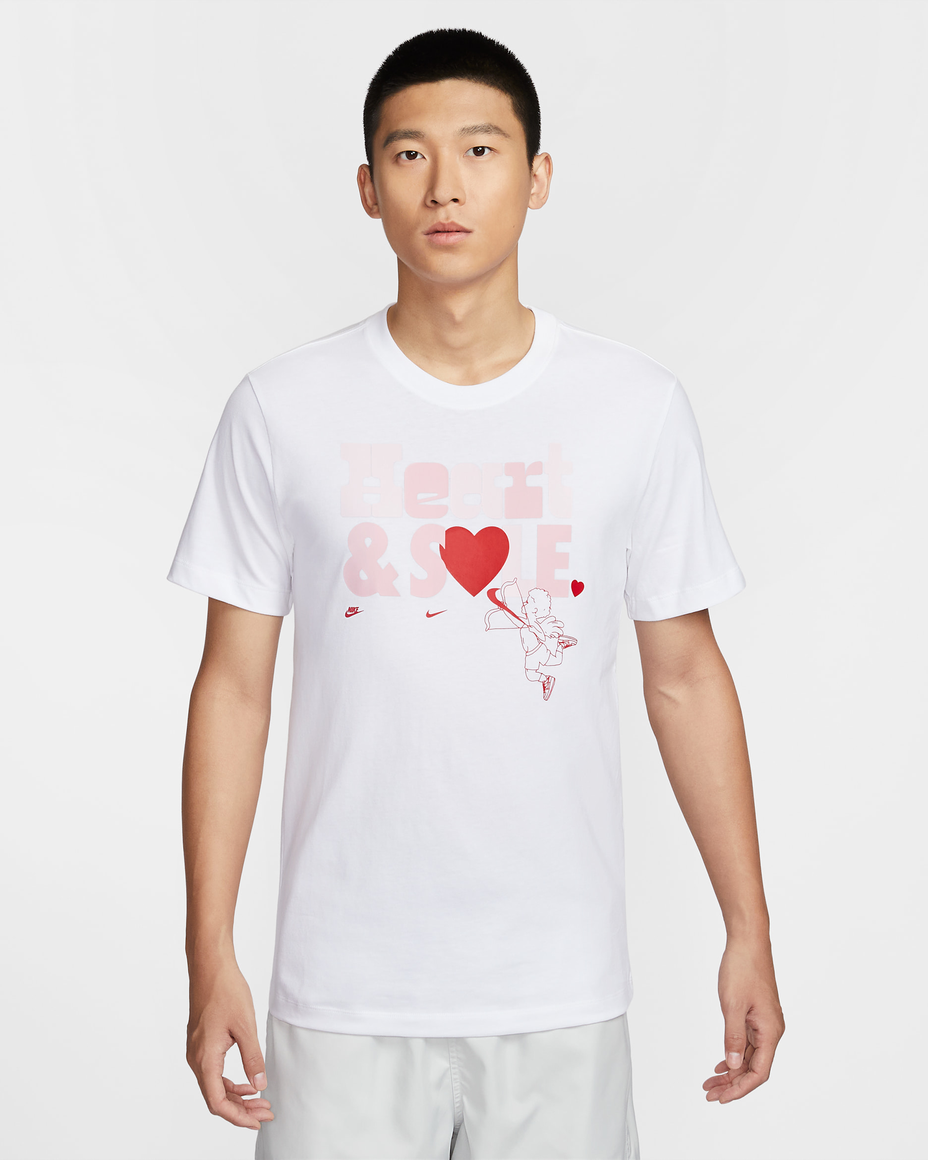 Nike Sportswear 男款 T 恤 - 白色