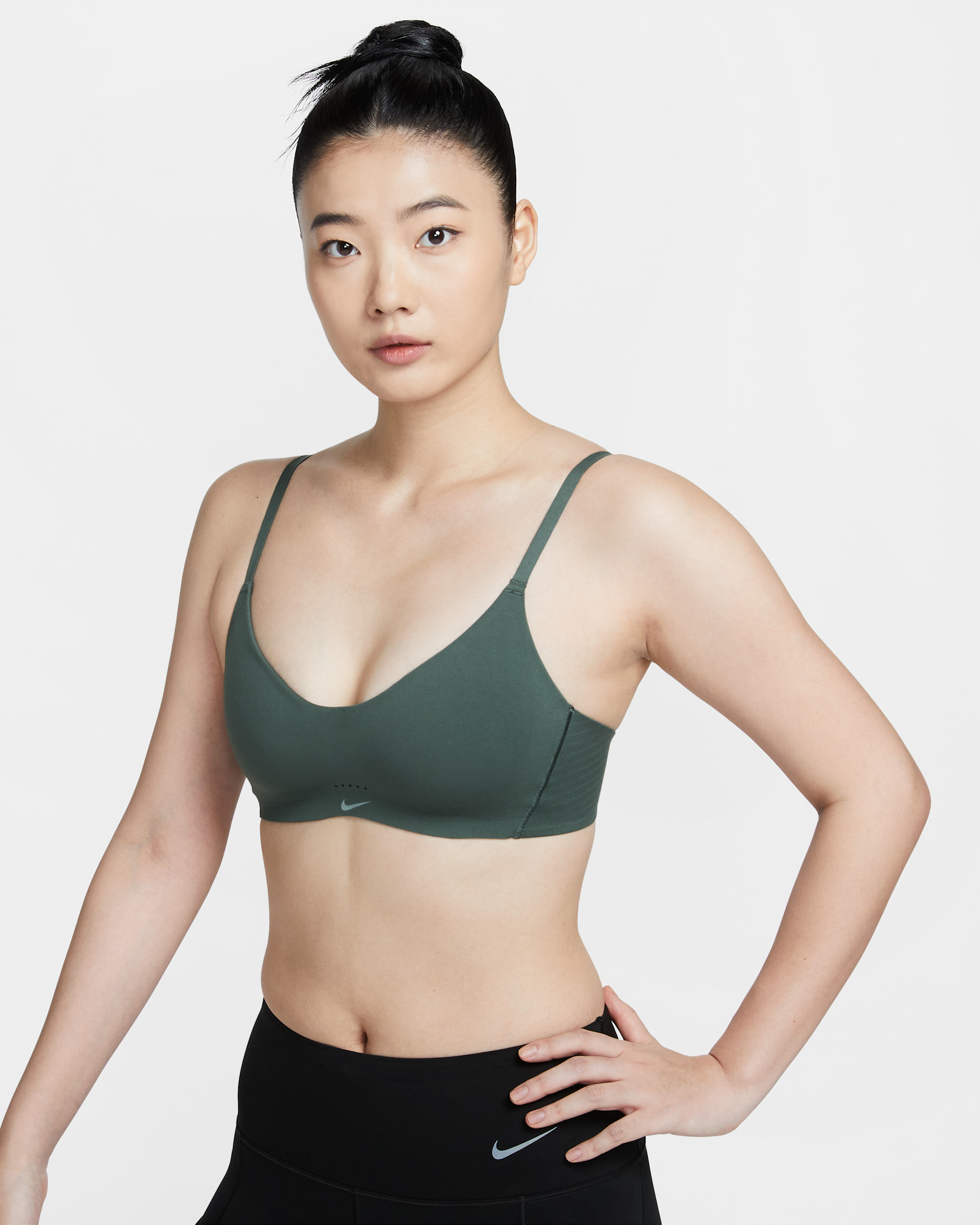 나이키 엘레이트 미니멀리스트 여성 라이트 서포트 패드 컨버터블 스포츠 브라 - 빈티지 그린/화이트