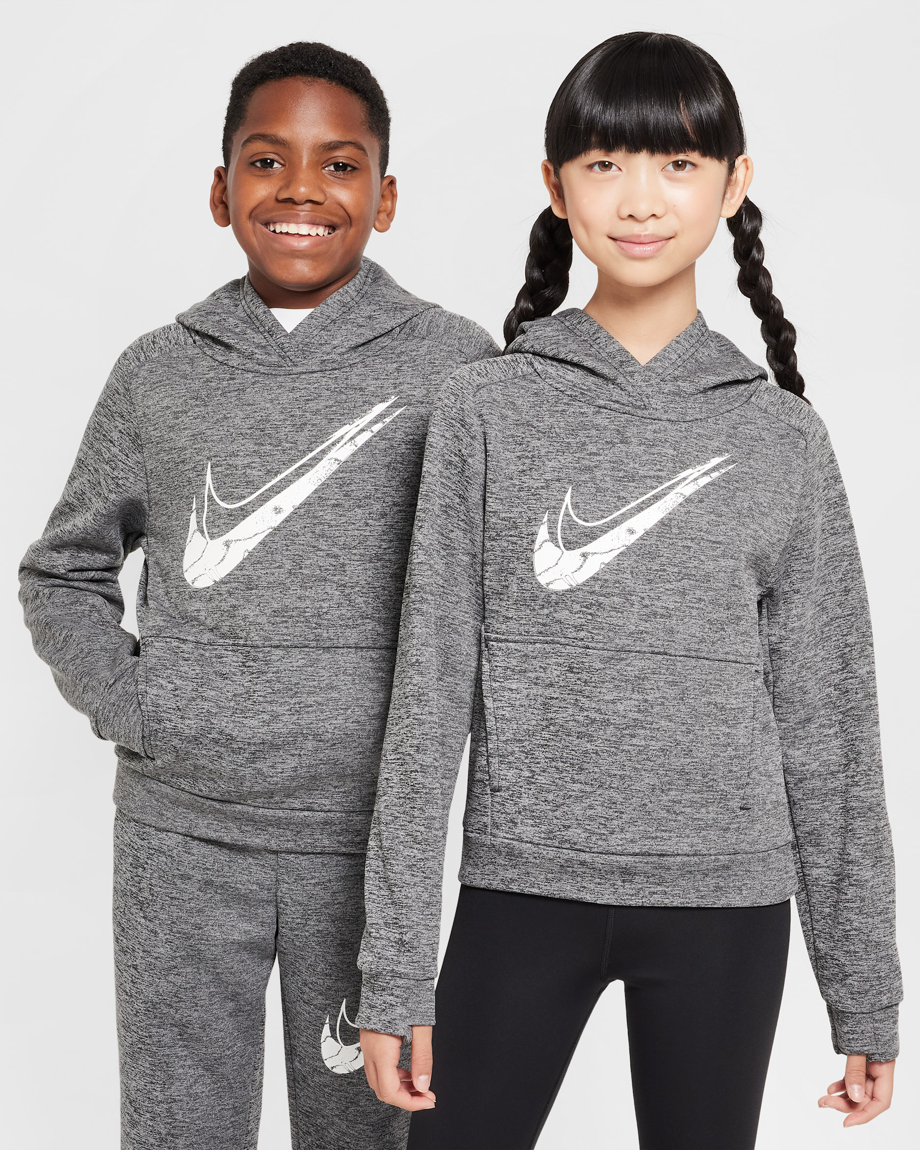 Nike Multi Stain Repel Older Kids' Therma-FIT Hoodie - Black/Light Smoke Grey/Heather/White