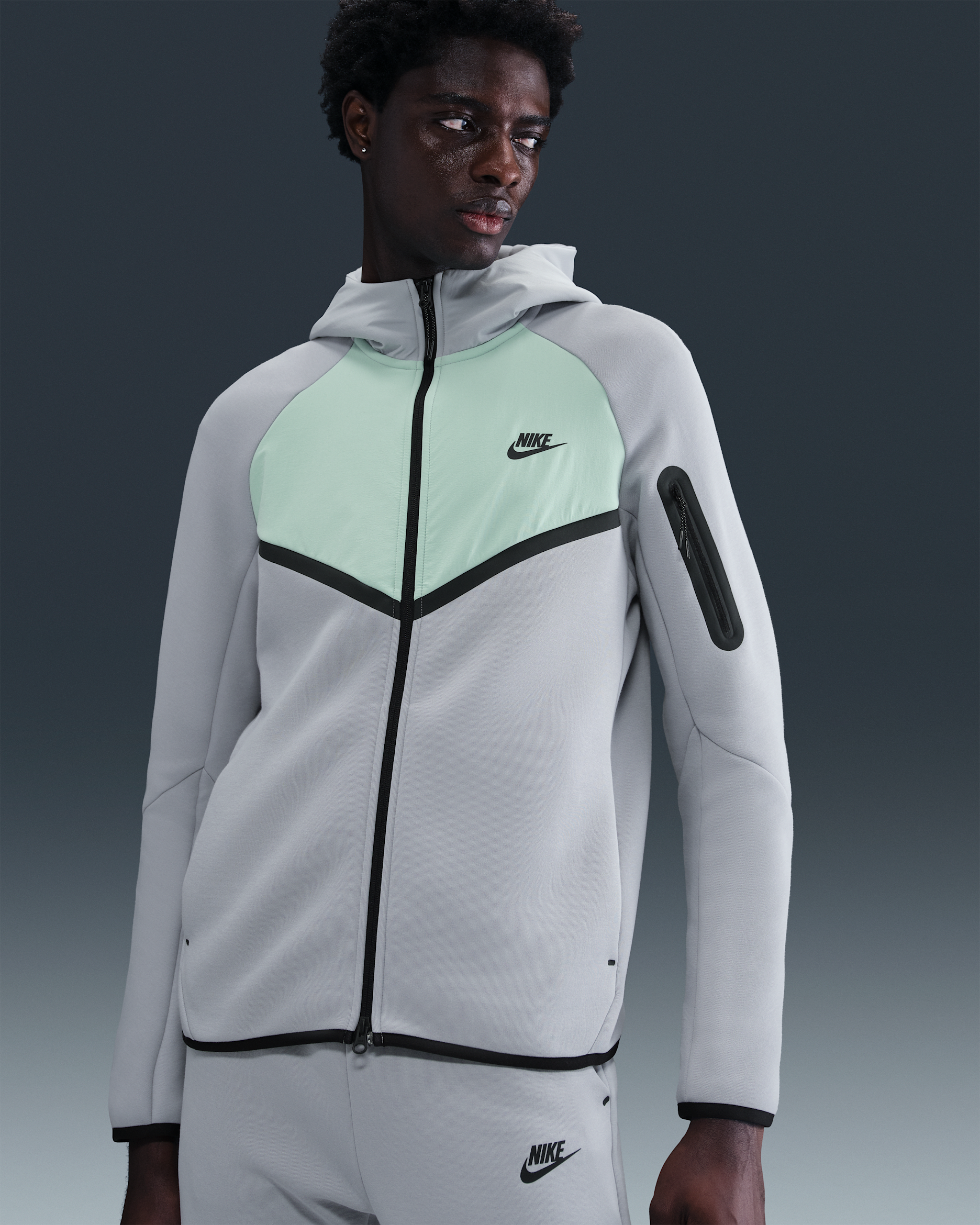 Nike Tech Windrunner-Jacke aus Fleece mit durchgehendem Reißverschluss (Herren) - Wolf Grey/Mint Foam/Schwarz