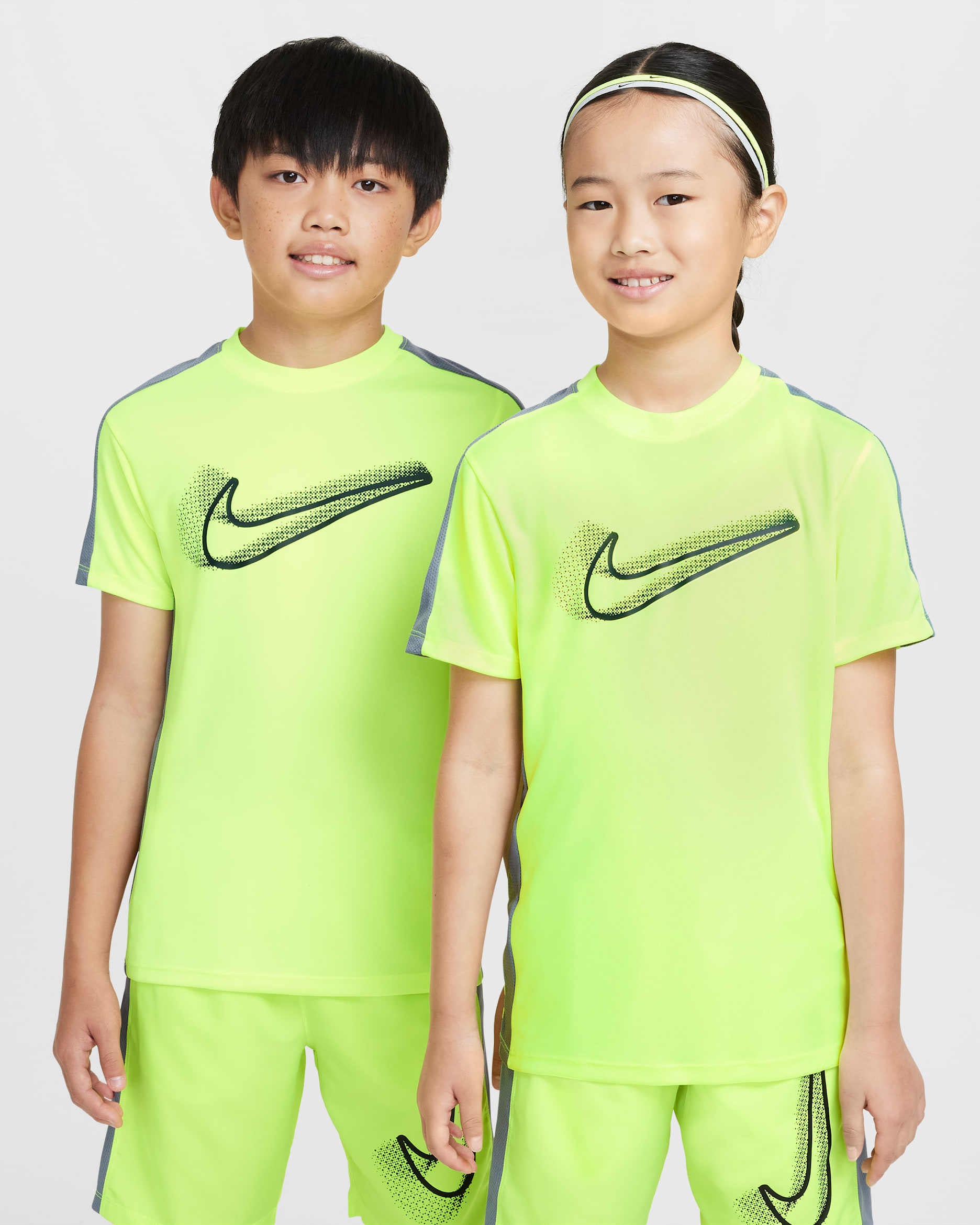 Nike Academy Older Kids' Dri-FIT Football Top - Volt/Cool Grey/Black