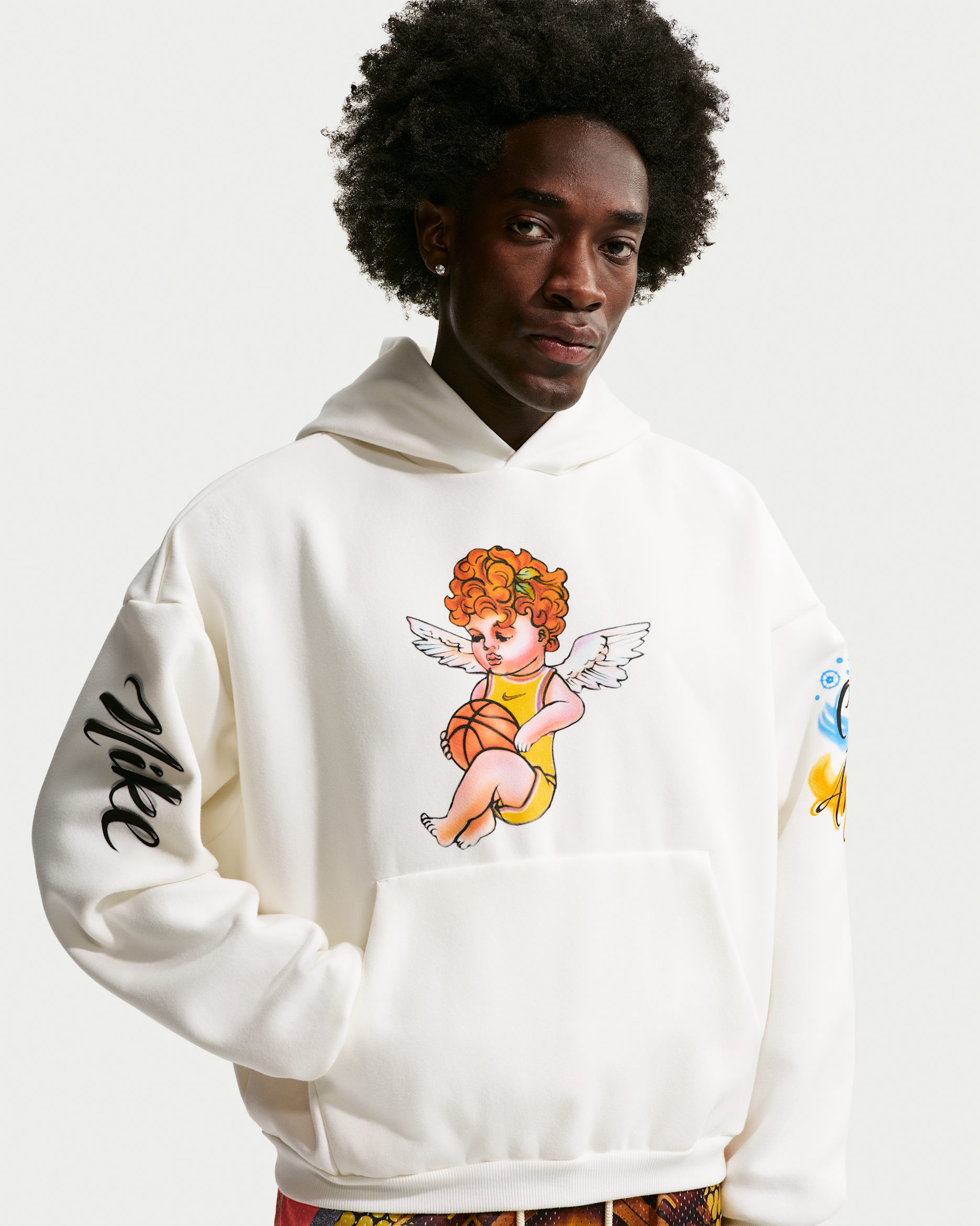 Nike Standard Issue Men's Therma-FIT Pullover Basketball Hoodie - Sail