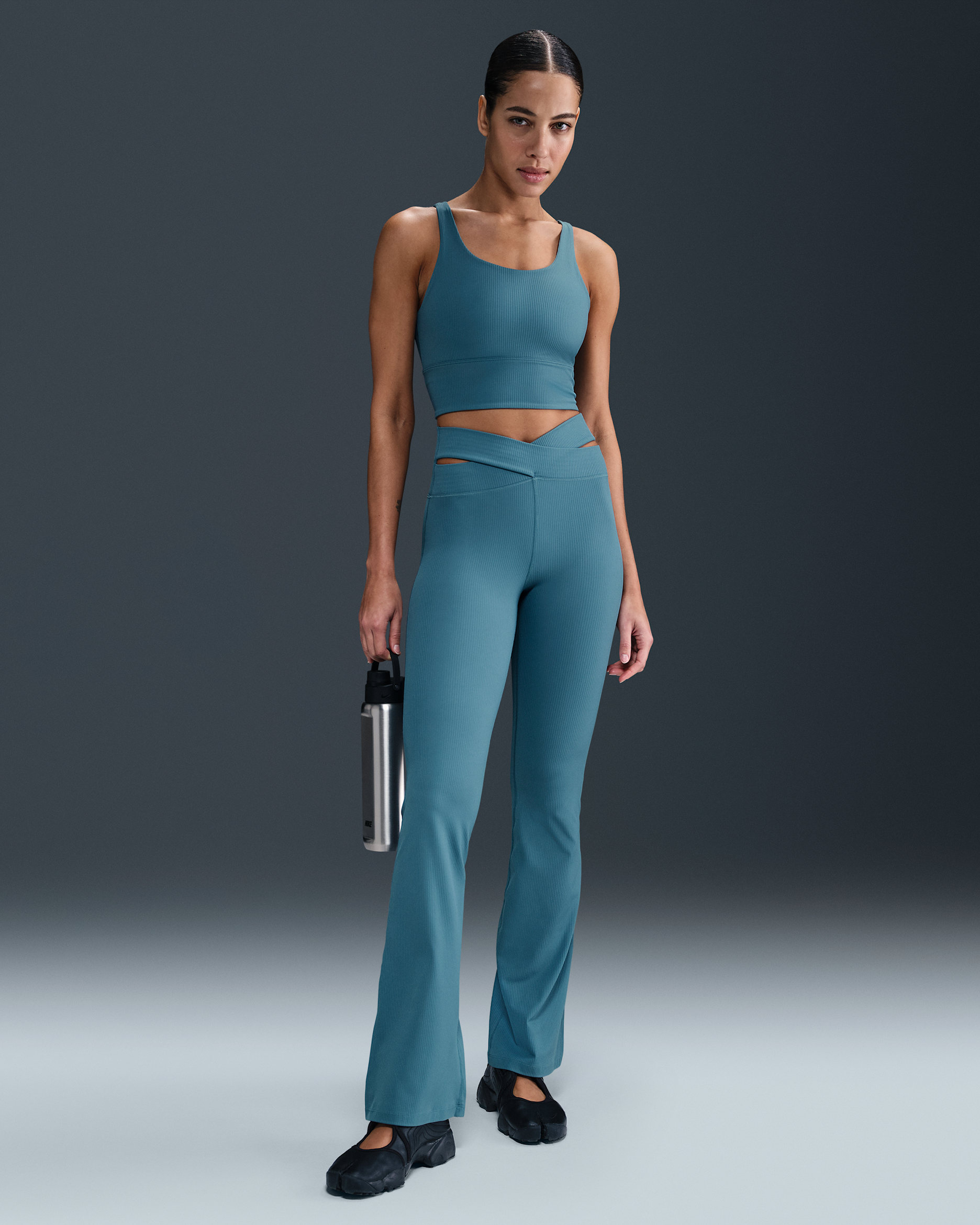 Leggings de tiro alto acampanados para mujer Nike Zenvy Rib - Azul humeante