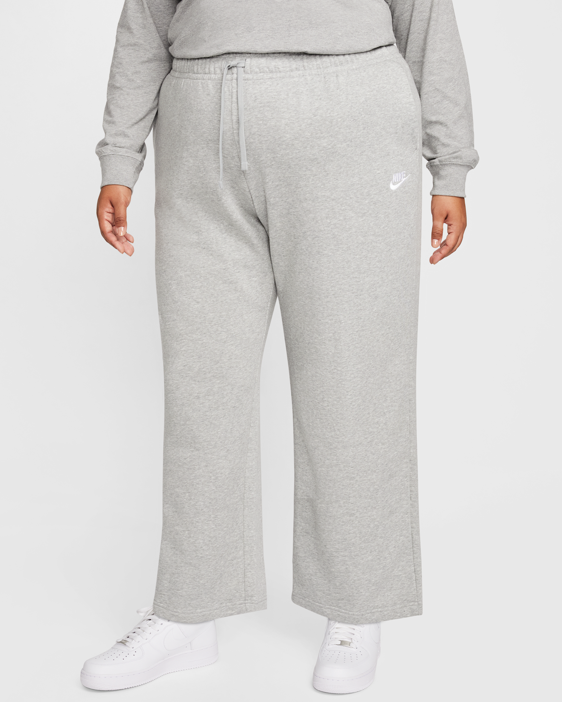 Nike Sportswear Club Fleece Women's Mid-Rise Wide-Leg Sweatpants (Plus Size) - Dark Grey Heather/White