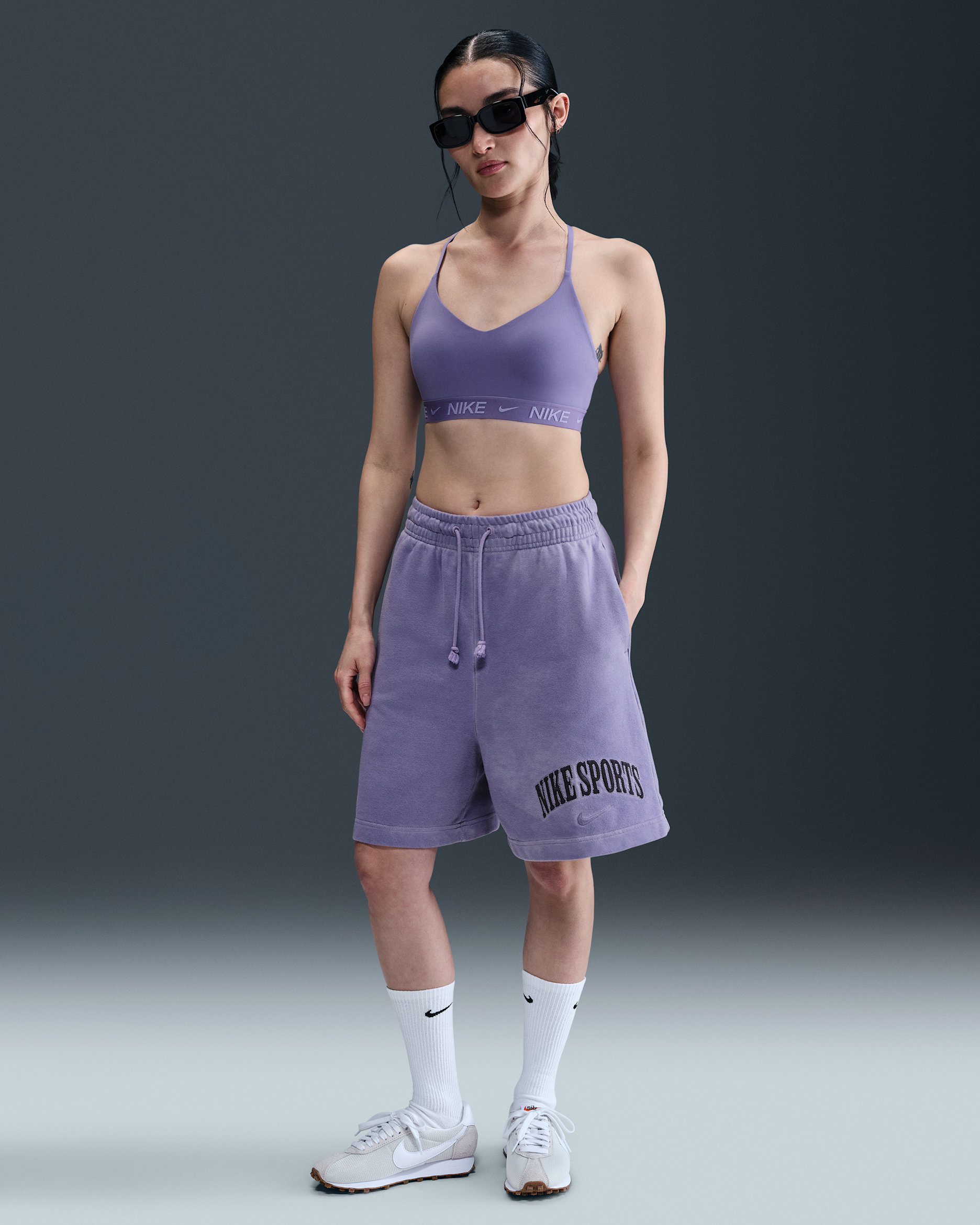 나이키 스포츠웨어 피닉스 플리스 여성 하이웨이스트 프렌치 테리 쇼츠 - 더스티 애미시스트