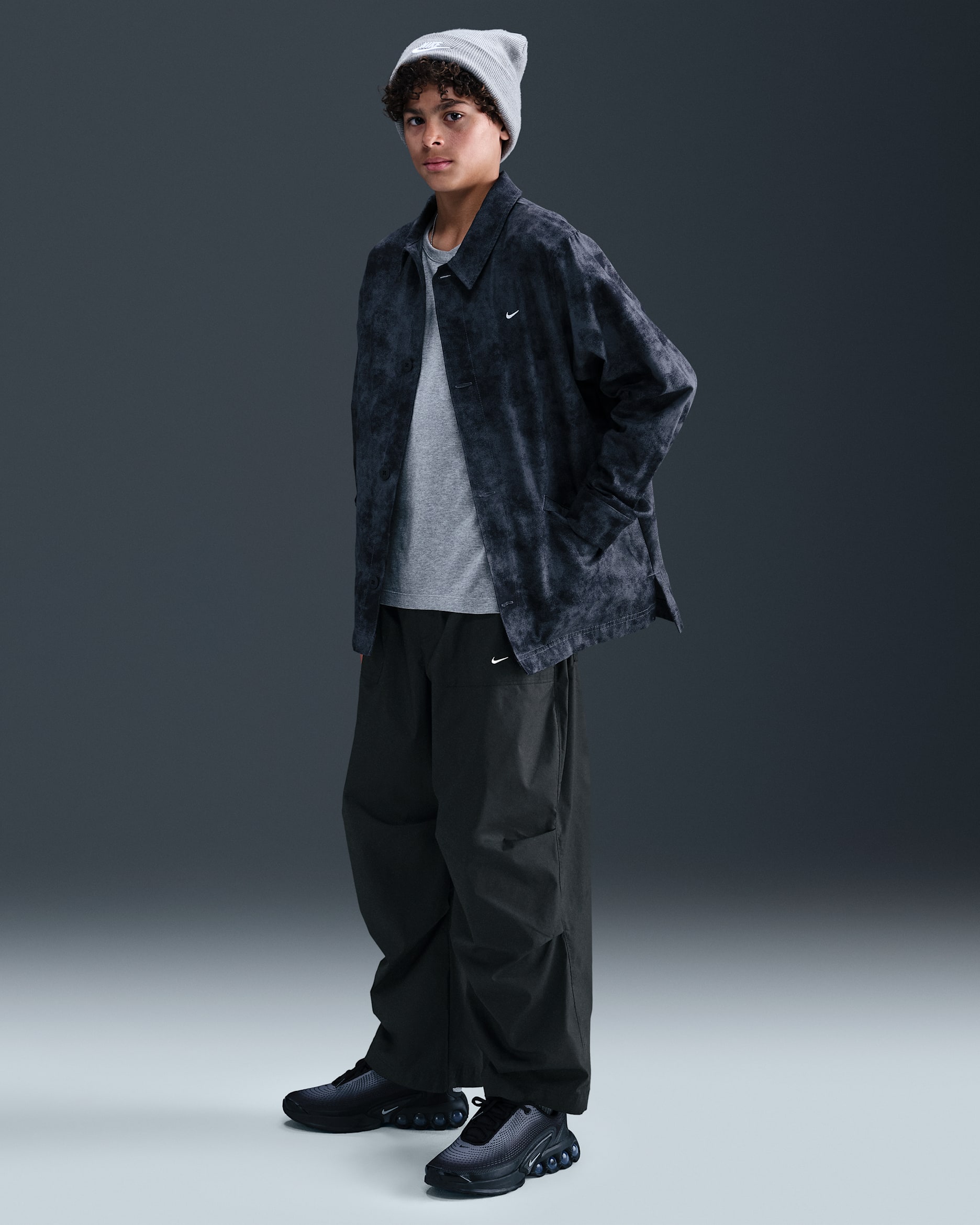 Nike Sportswear Metro Ground Older Kids' (Boys') Trousers - Black/White
