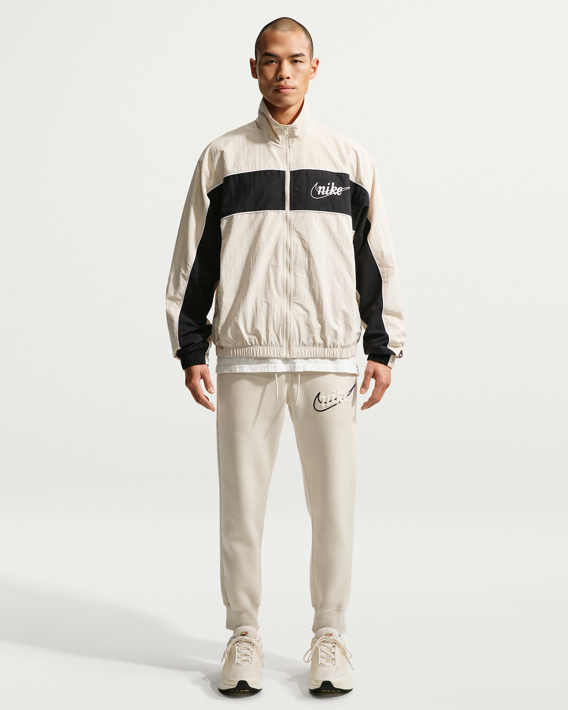 나이키 스포츠웨어 클럽 남성 플리스 조거 - 라이트 카키/라이트 카키/옵시디언