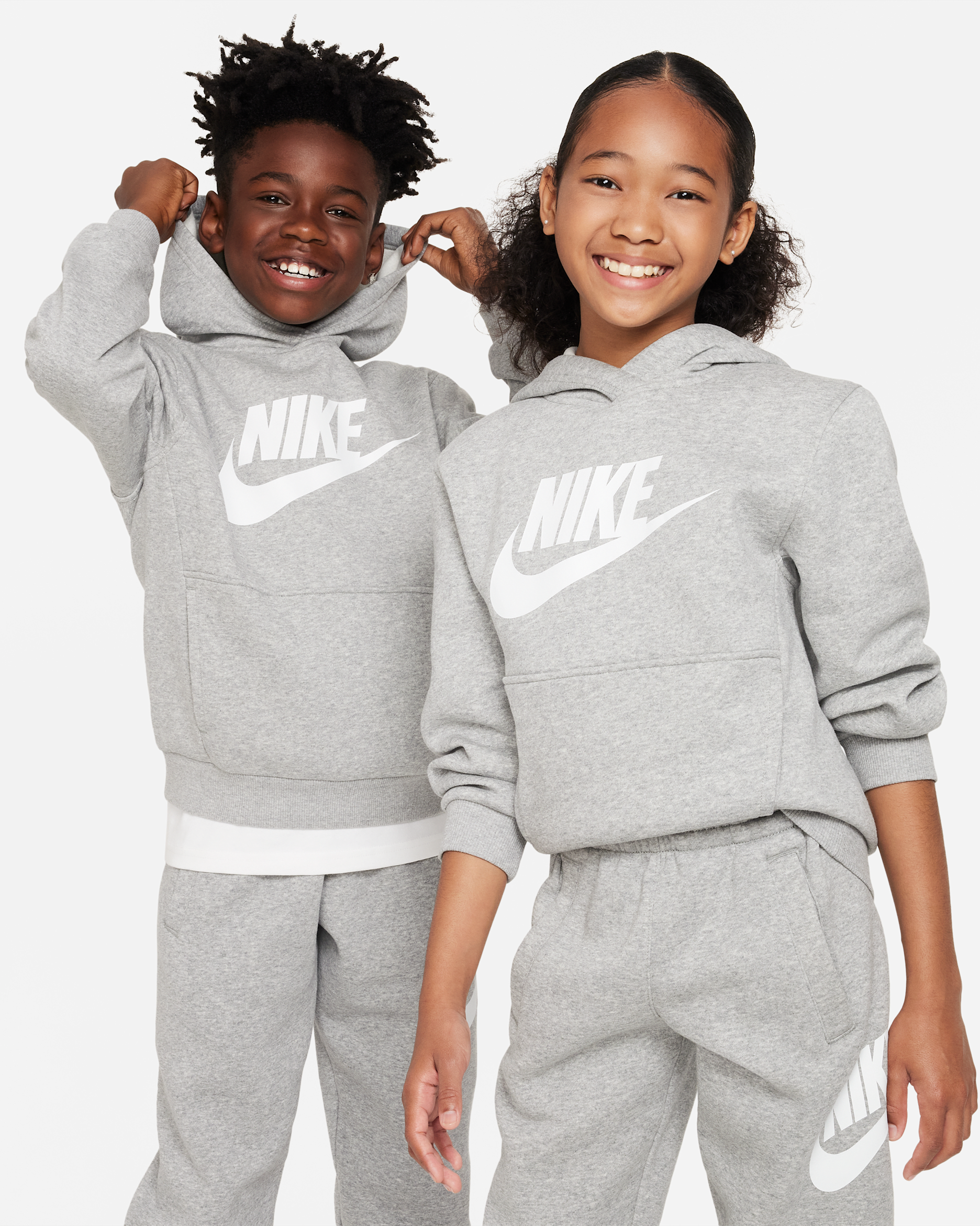 Nike Sportswear Club Fleece Big Kids' Hoodie - Dark Grey Heather/White