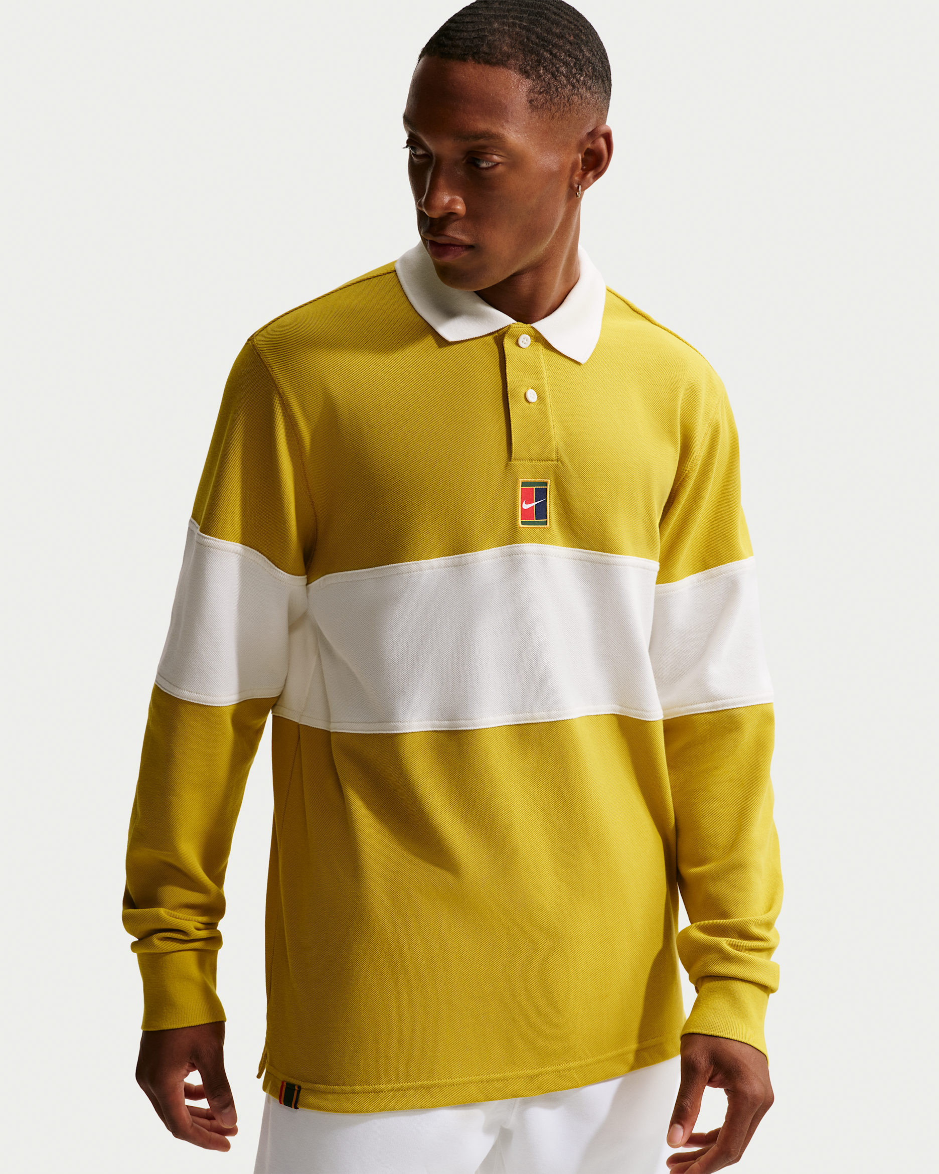 Polo de tenis de manga larga para hombre NikeCourt Heritage - Cuarzo azafrán/Vela