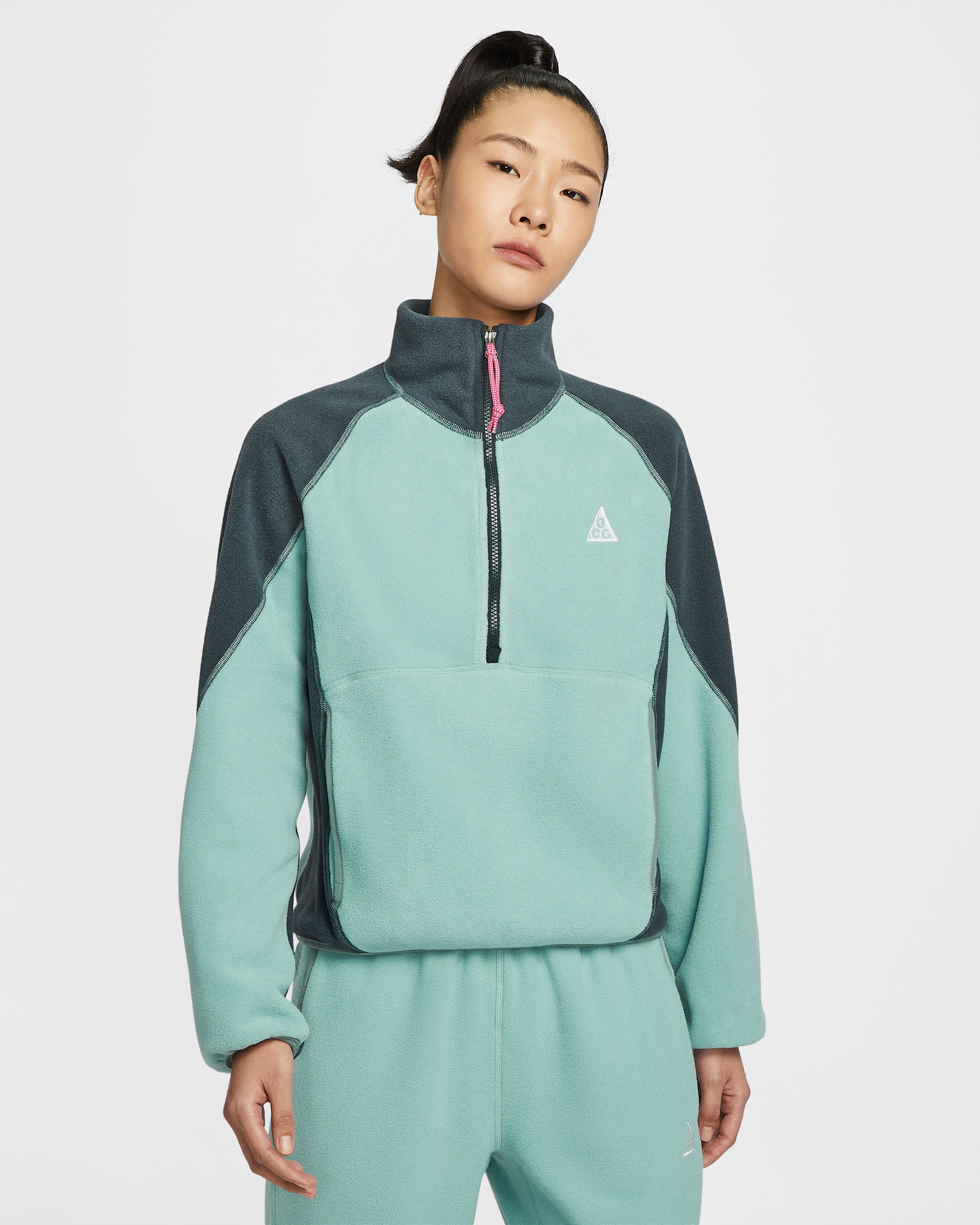 Nike ACG "Wolf Tree" Women's 1/2-Zip Top - Cannon/Seaweed/Clay Green/Summit White