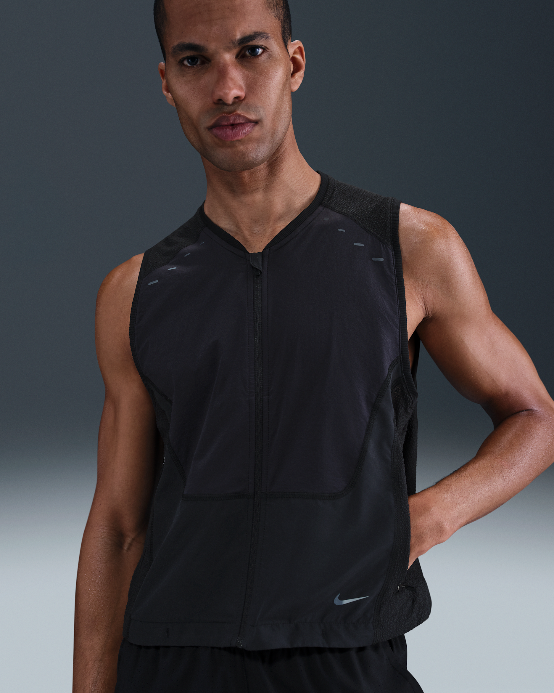 Nike Run Men's Dri-FIT ADV Running Utility Gilet - Black