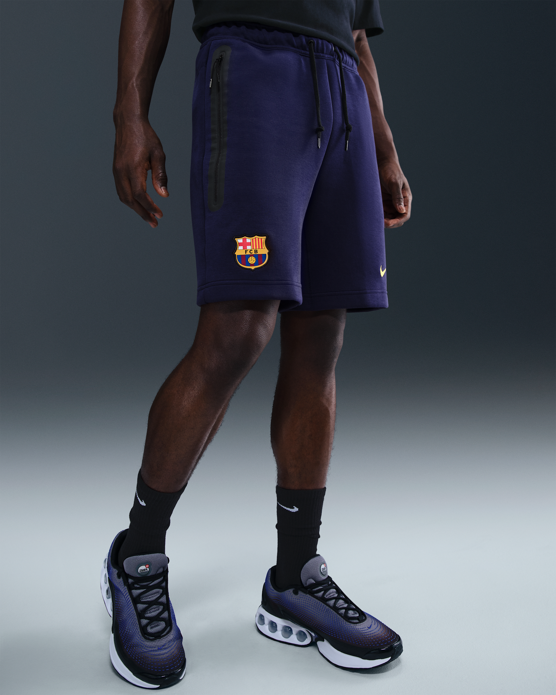 FC Barcelona Tech Men's Nike Soccer Fleece Shorts