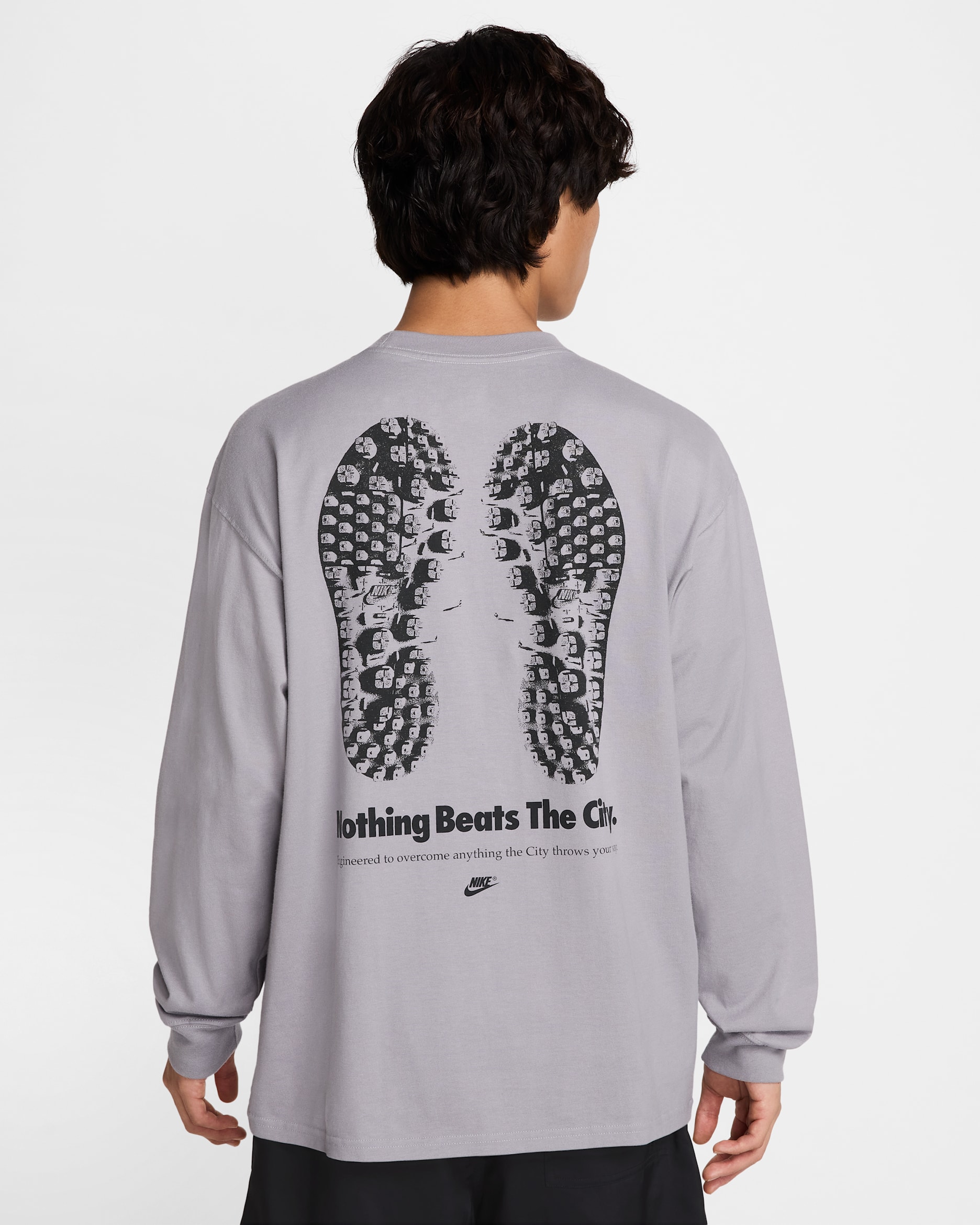 Nike Sportswear Men's Long-Sleeve Max90 Top - Cement Grey