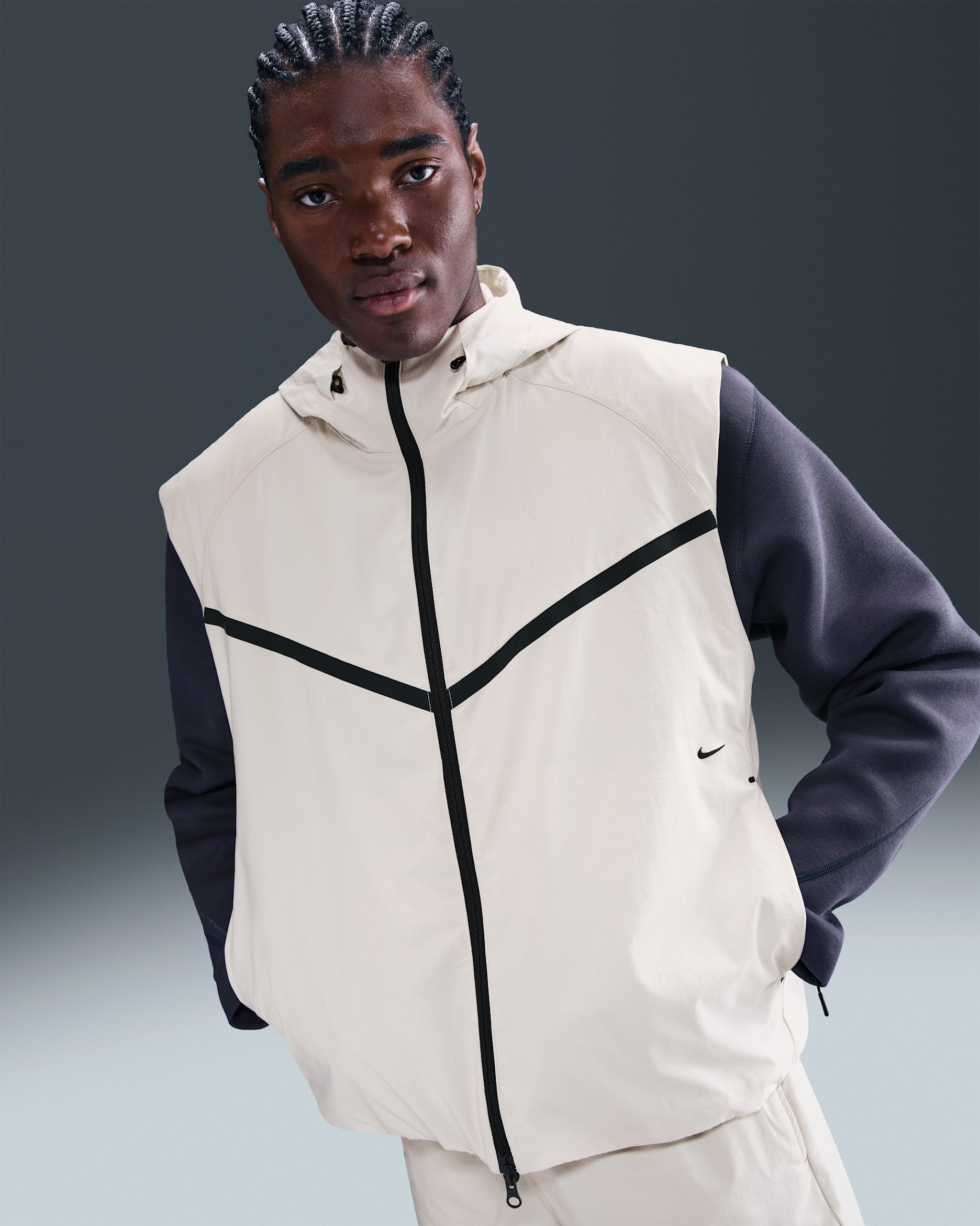 Chaleco Windrunner de tejido Woven Dri-FIT para hombre Nike Tech - Hueso claro/Negro