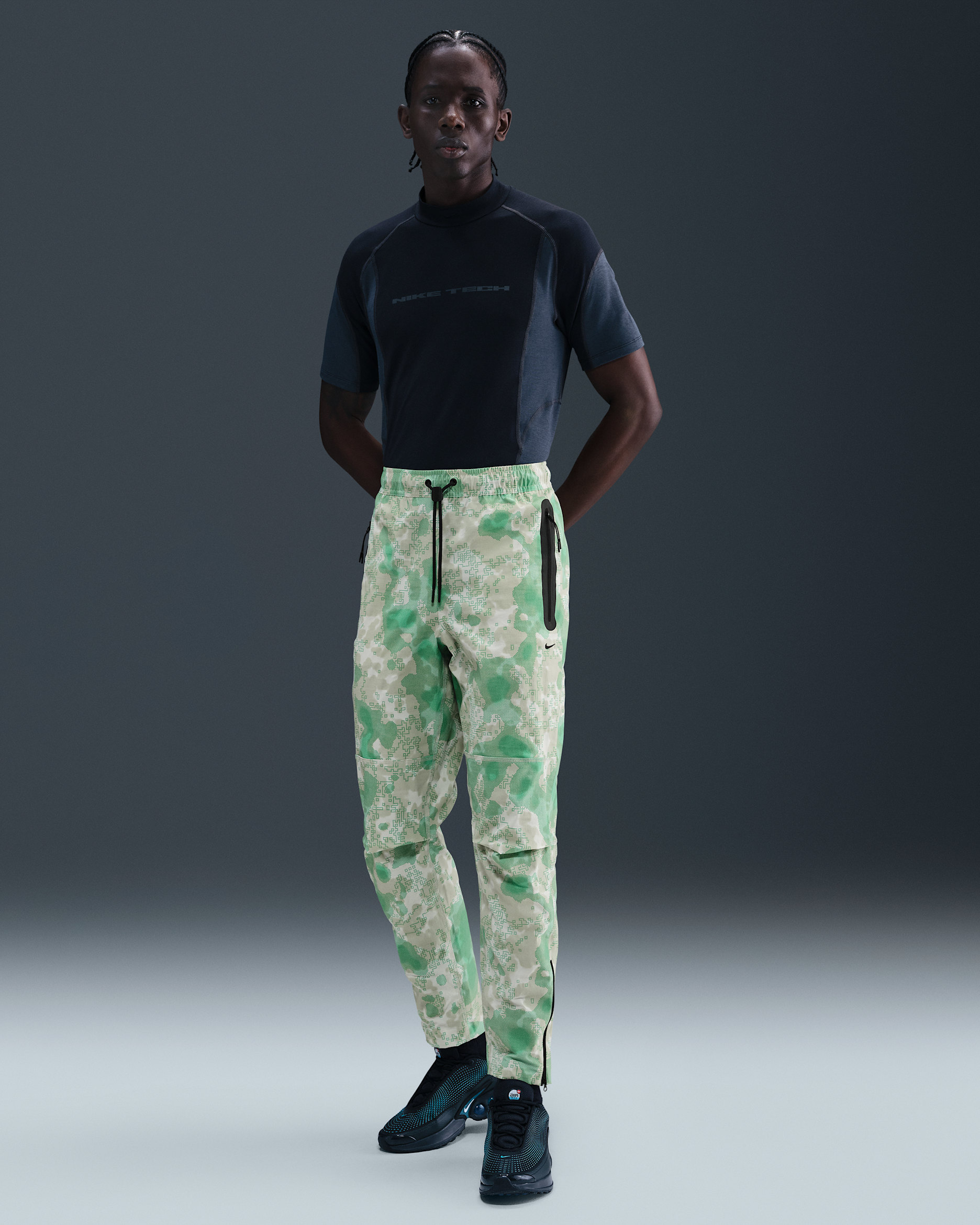 Nike Tech Men's Dri-FIT Woven Camo Tapered Trousers - Light Silver/Black