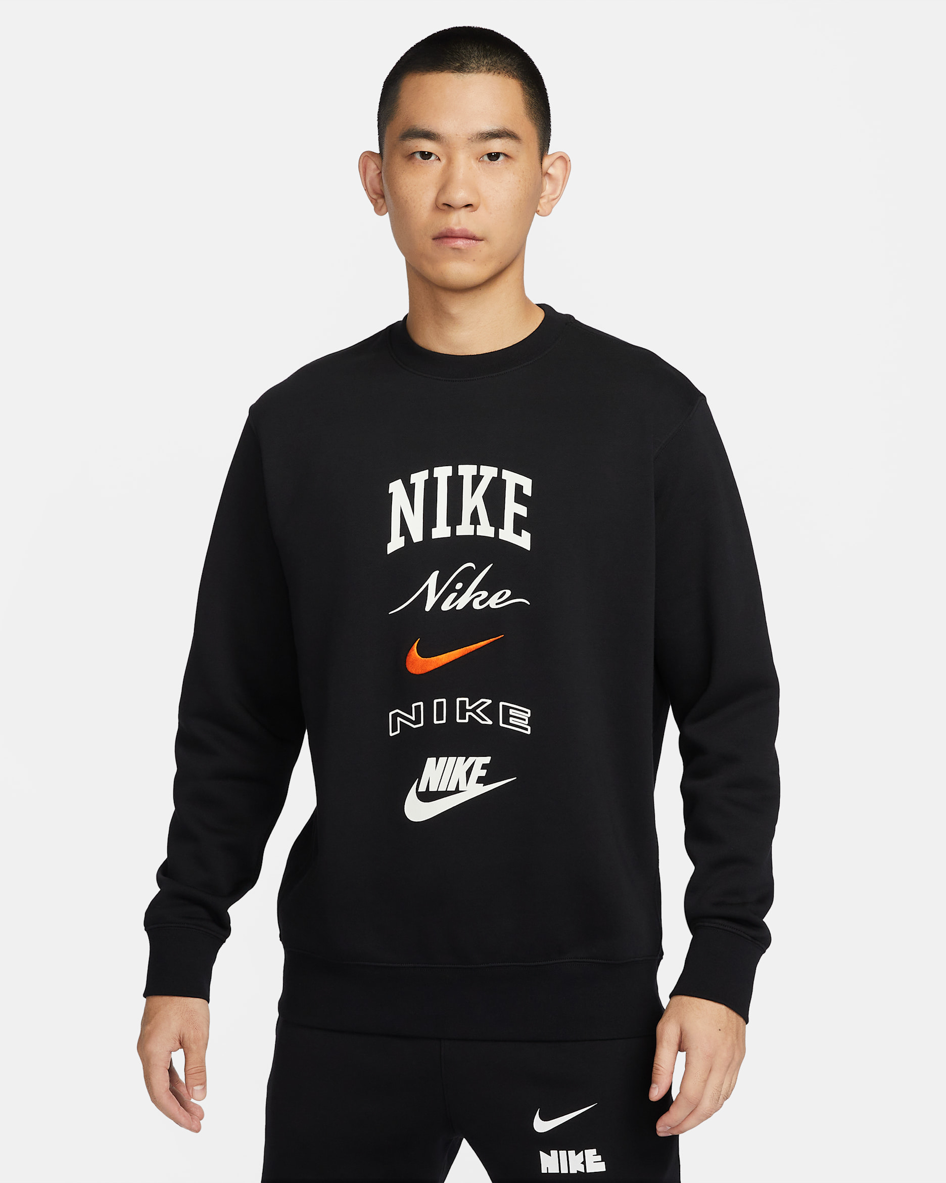 ナイキ クラブ フリース メンズ ロングスリーブ クルーネック スウェットシャツ - ブラック/セーフティオレンジ