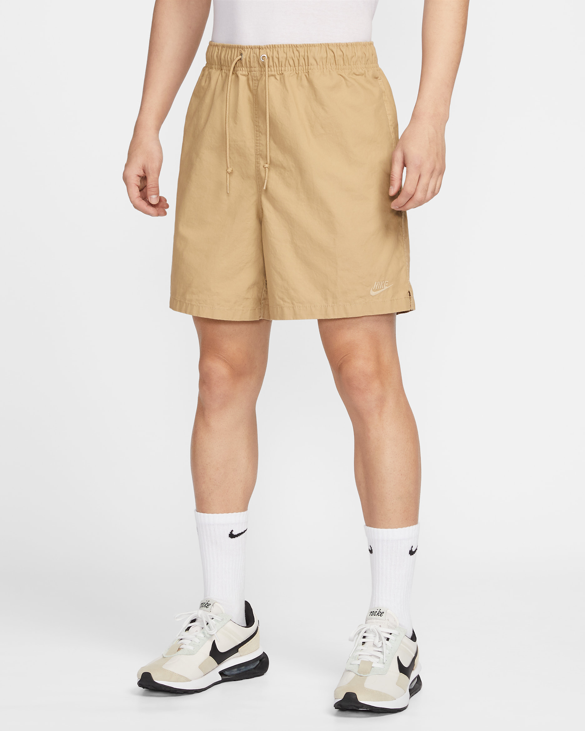 ナイキ クラブ メンズ フロー ショートパンツ - パラシュートベージュ/パラシュートベージュ