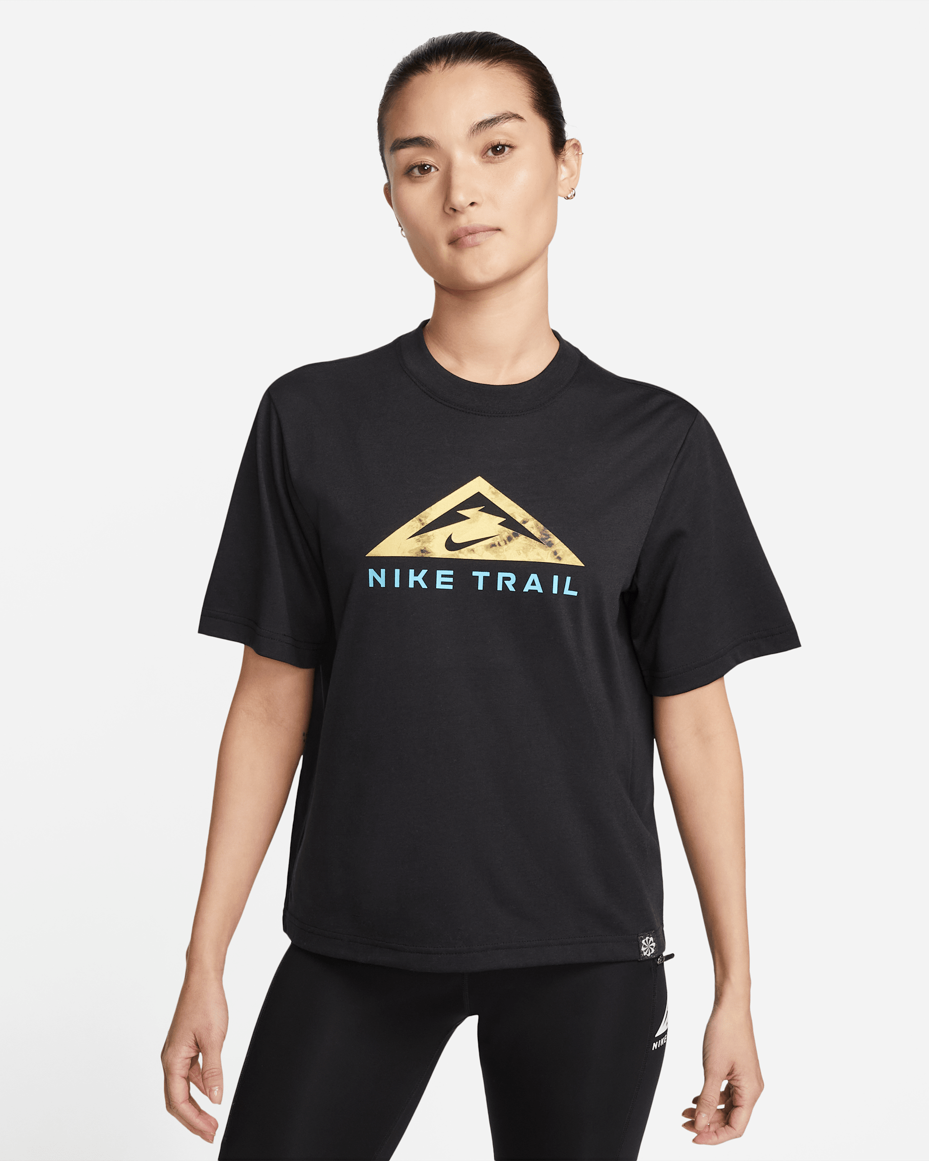 เสื้อยืดแขนสั้นผู้หญิง Nike Dri-FIT Trail - ดำ