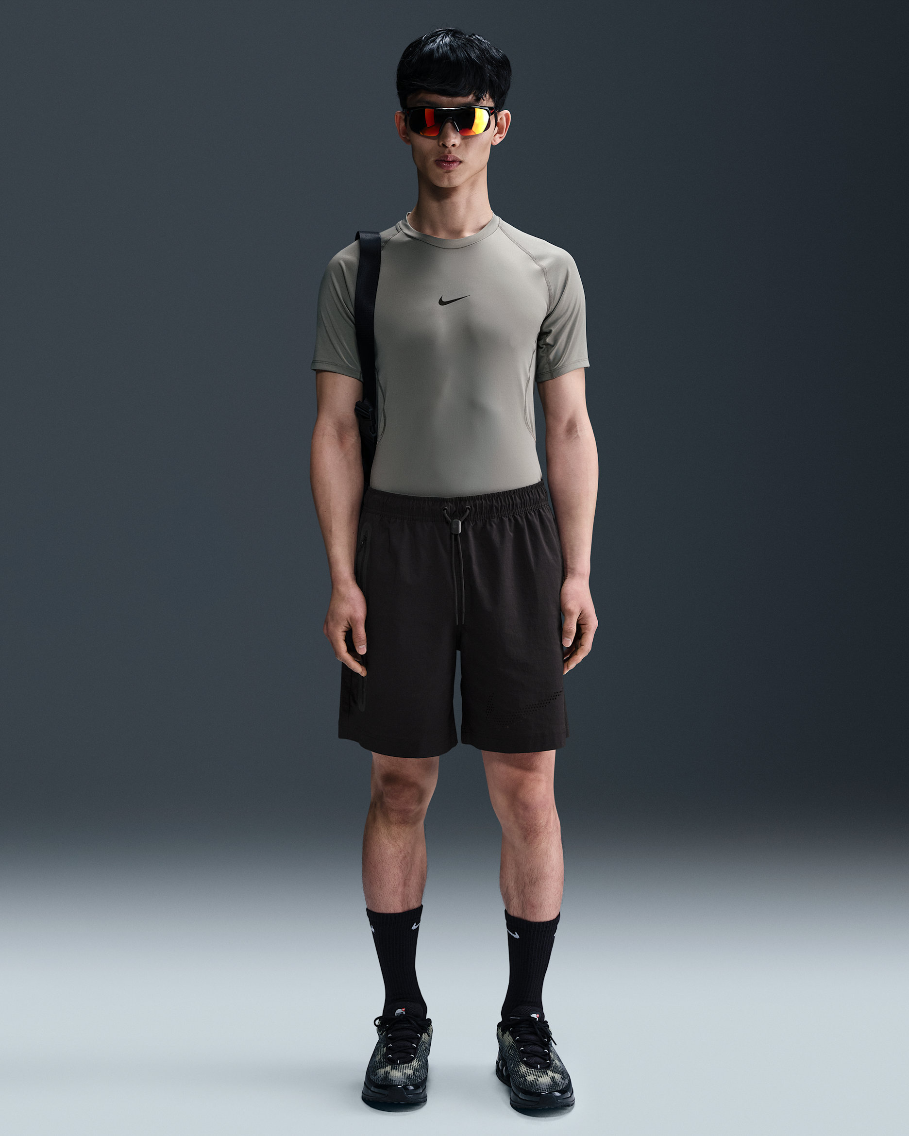 Vævede Nike Tech-shorts til mænd - sort/sort